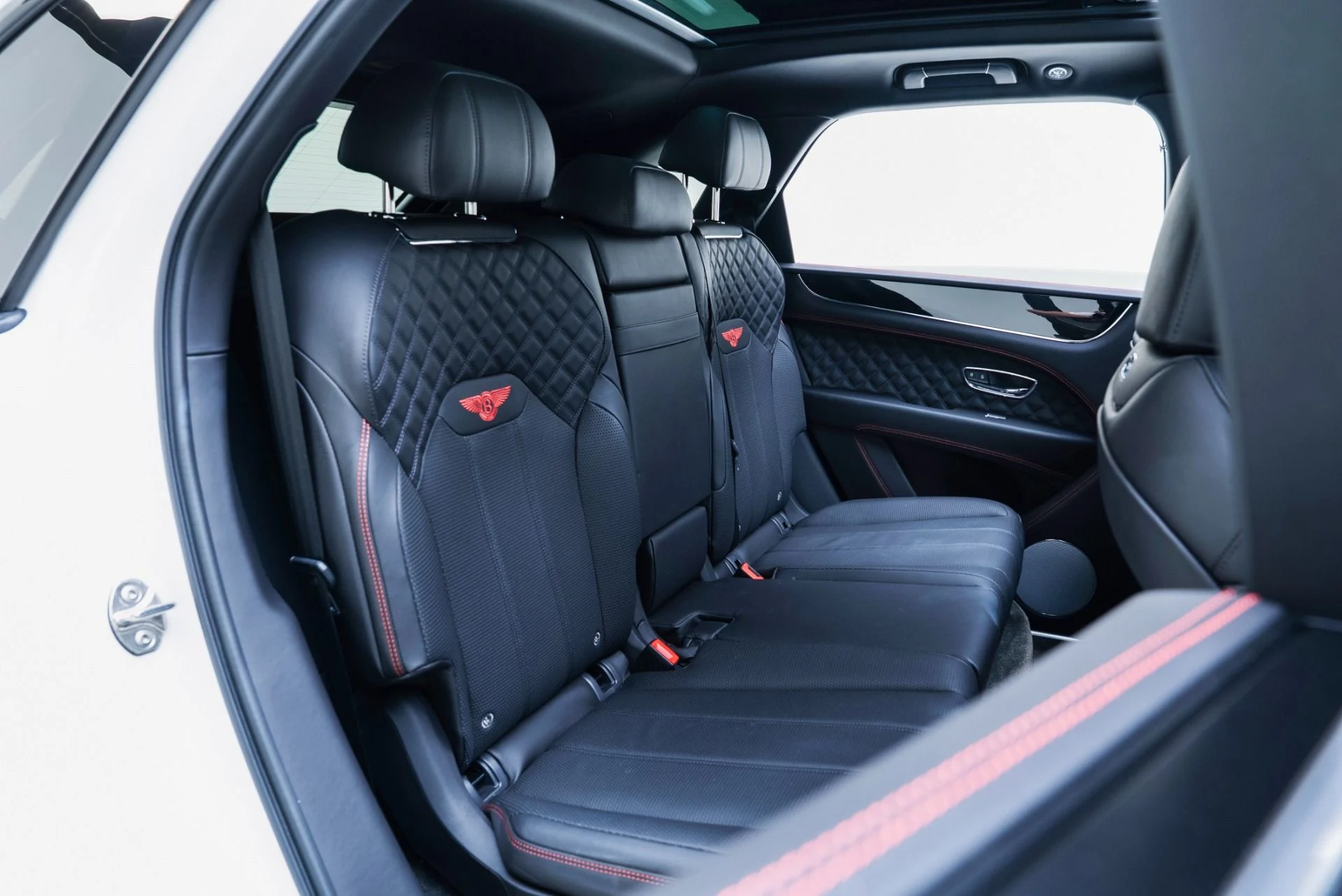 mph025_666745005_Used_2022_Bentley_Bentayga_S_V8_1779389861_91b88ef944