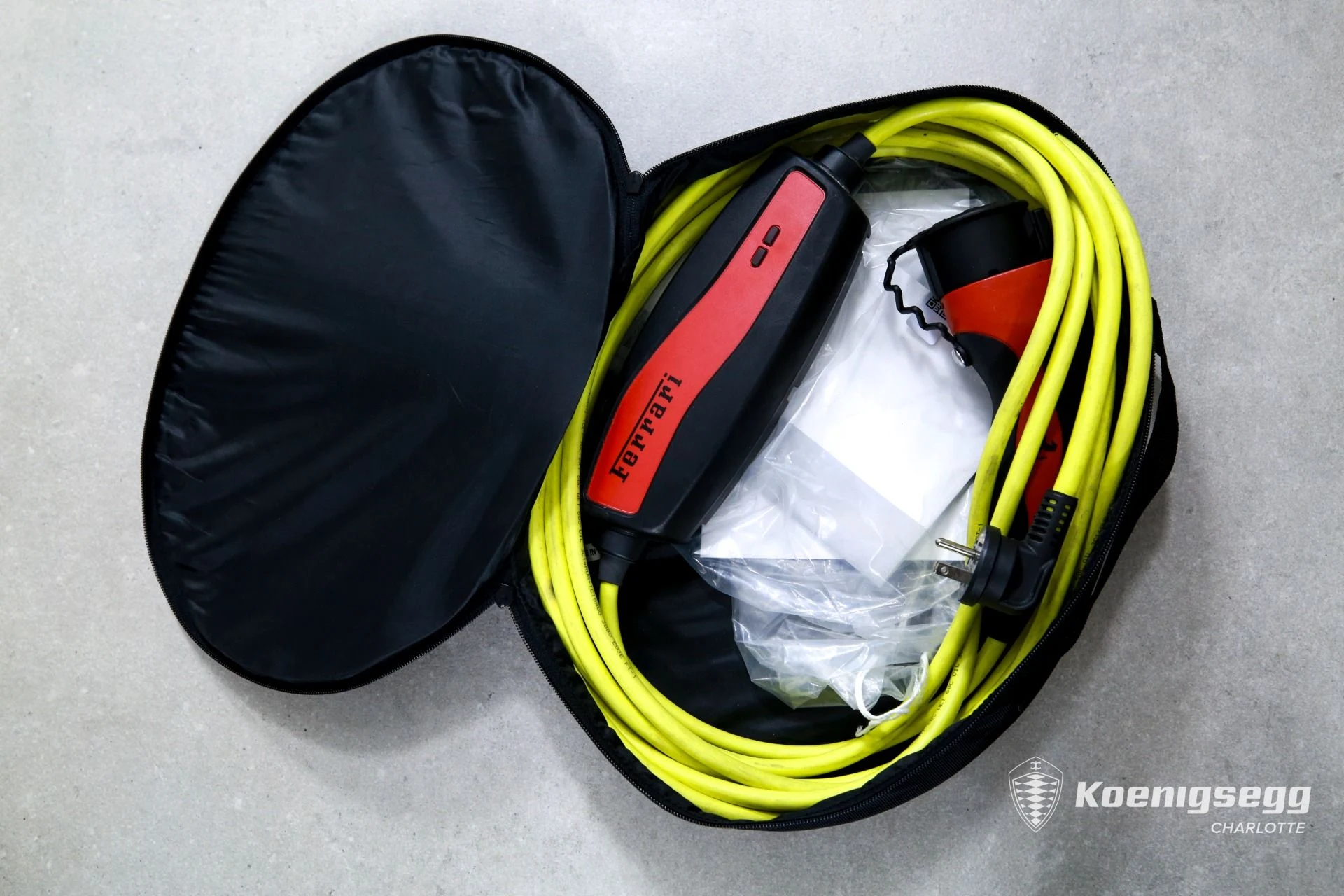 mph025_673173921_Used_2022_Ferrari_SF_90_Spider_1775660040_24cface7fa