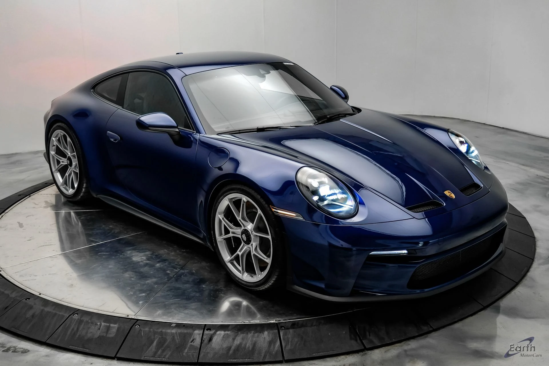 mph025_675055338_3cb13b7f053167e1e5c4f10aa95ed512x_135479c682