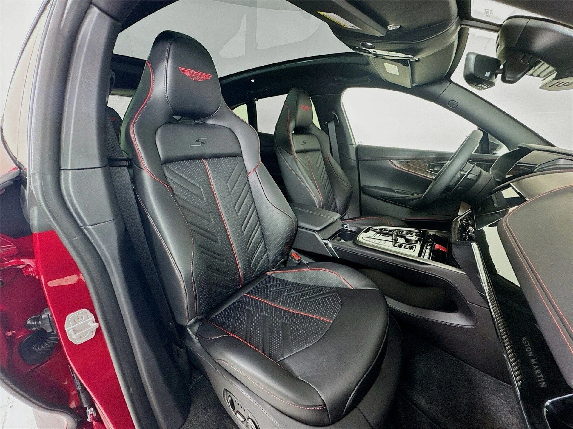 mph025_676158875_e6ea4653bbe954369d1dcf00086731f8x_5877e3305b