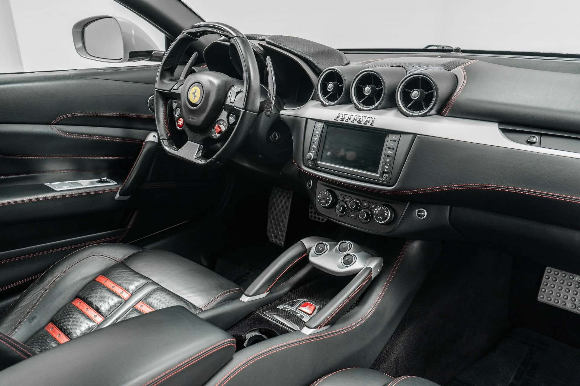 mph025_679861061_Used_2014_Ferrari_FF_Ventilated_and_Heated_Daytona_Seats_Full_Vehicle_Wrap_1782244426_695b68b975