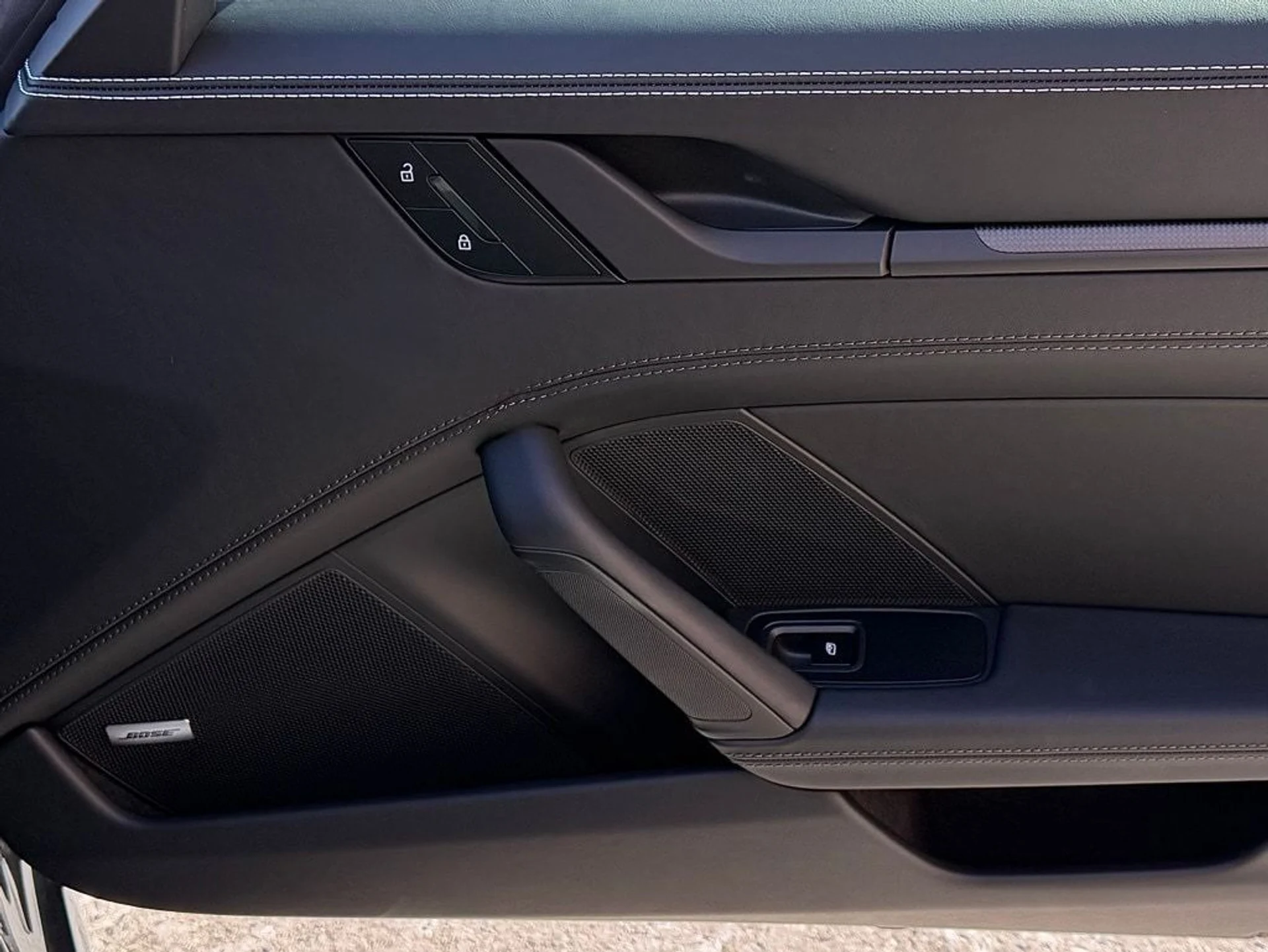 mph025_685226496_814747cd47aca98e4f41185da14ee17ax_0406e61c40