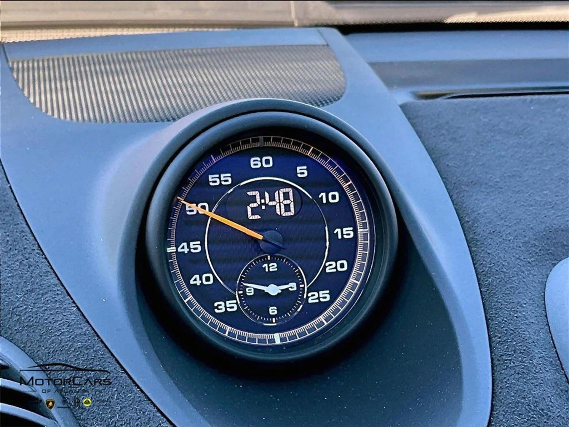 mph025_686578384_w_S4_B01x_BZH_5_Rd6per_J0d8_N_Wi_Ie8_62a4485022