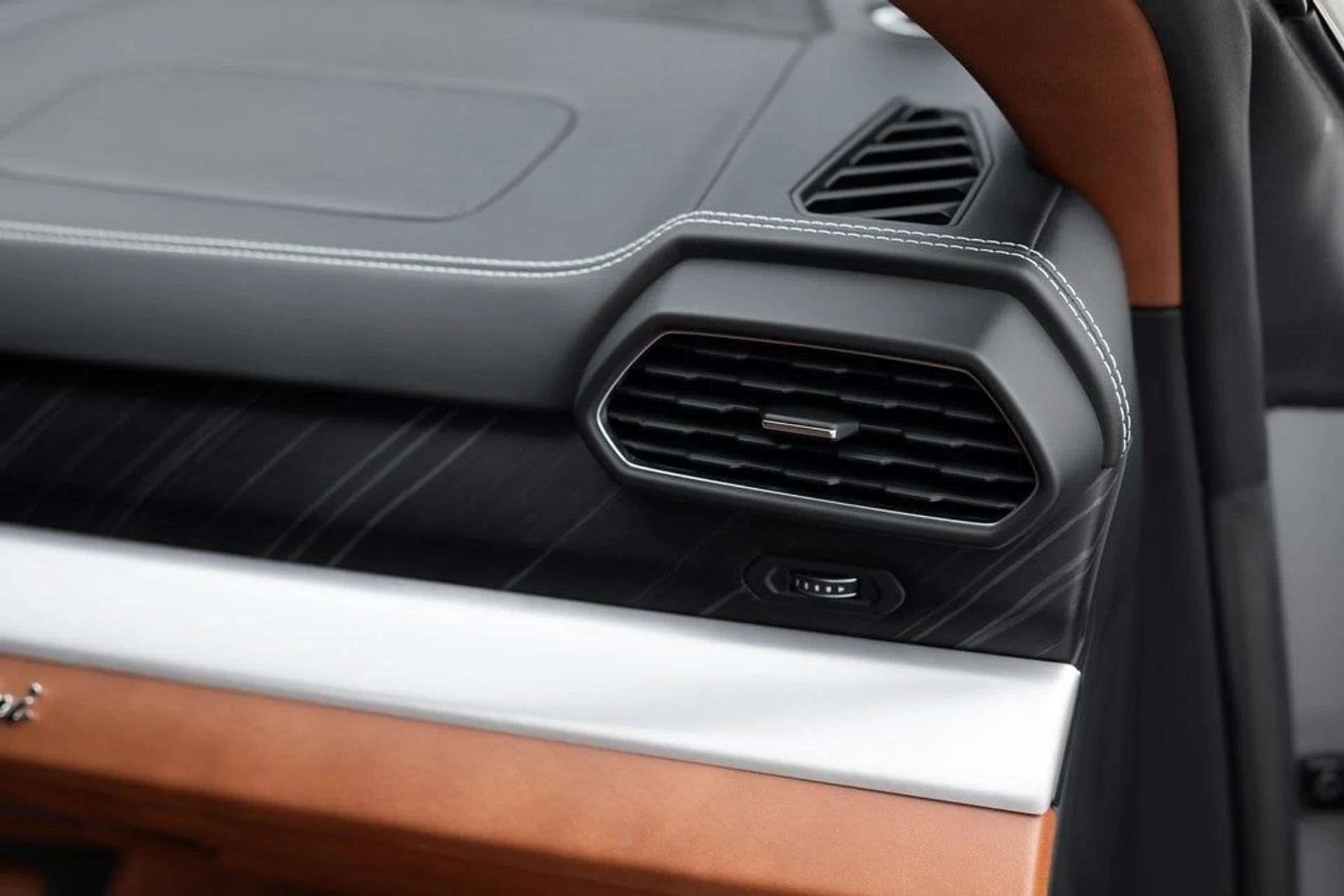 mph025_686961406_b18785db34701c2c4d3d87cb581f74f9x_cd32747aae