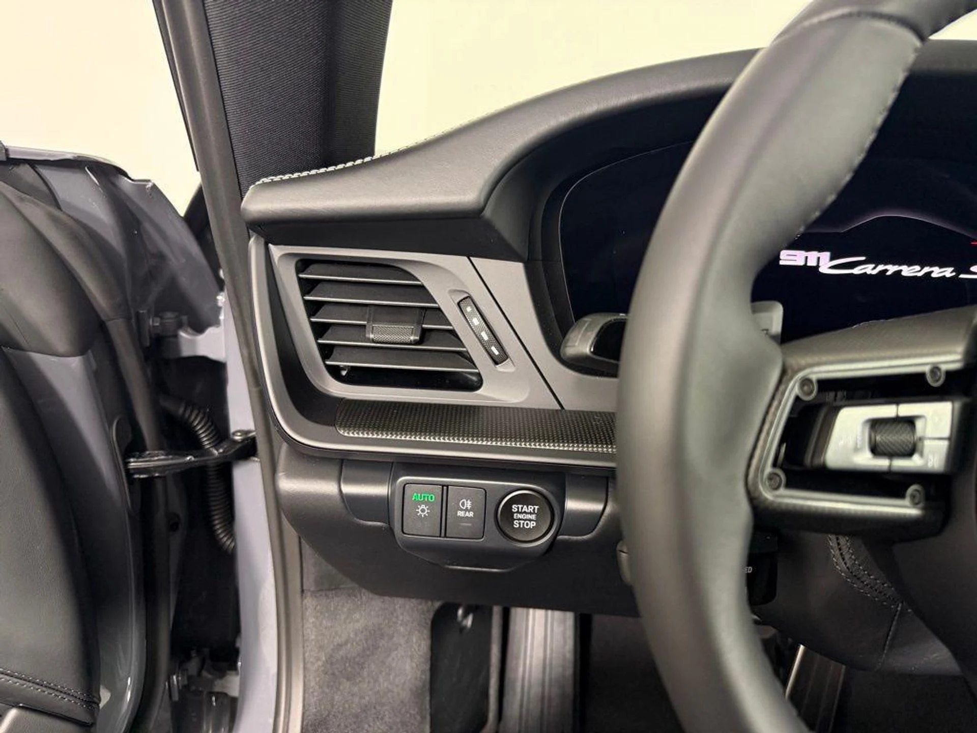 mph025_689609186_FP_3_V_Wb_U_Ovm_Ltbes7qq_Iwg_Mks8z4_b195b6390e