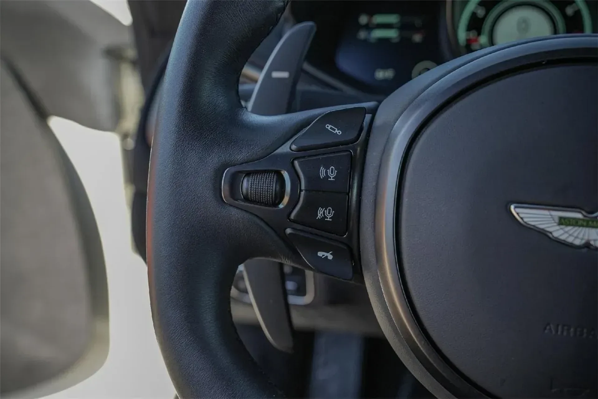 mph025_691238914_68a64d7382d7489389c7ae46d3d46bed_3dc68b5e03