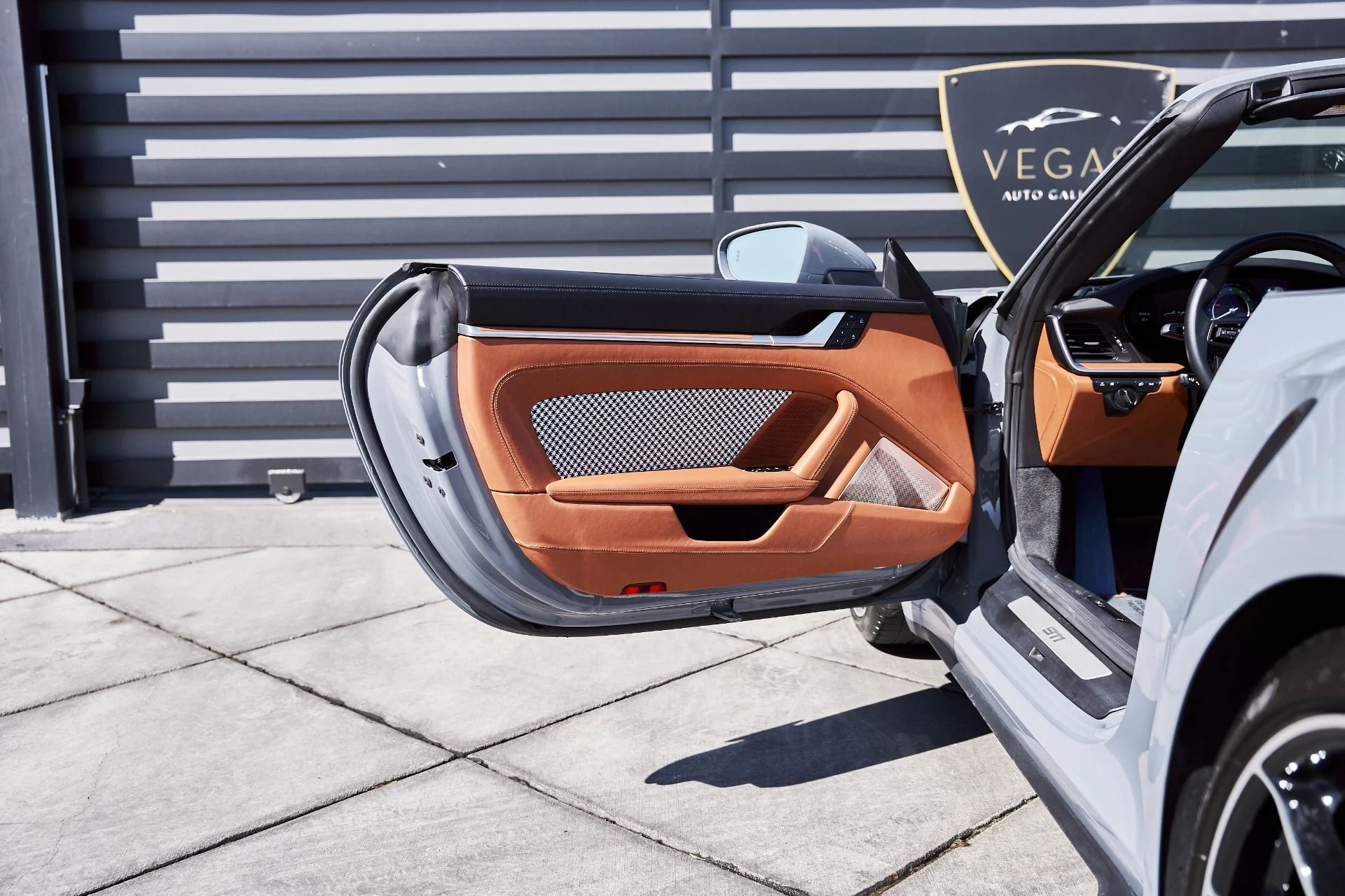 mph025_697207477_Used_2024_Porsche_911_Turbo_S_1773967996_6cde054ca7