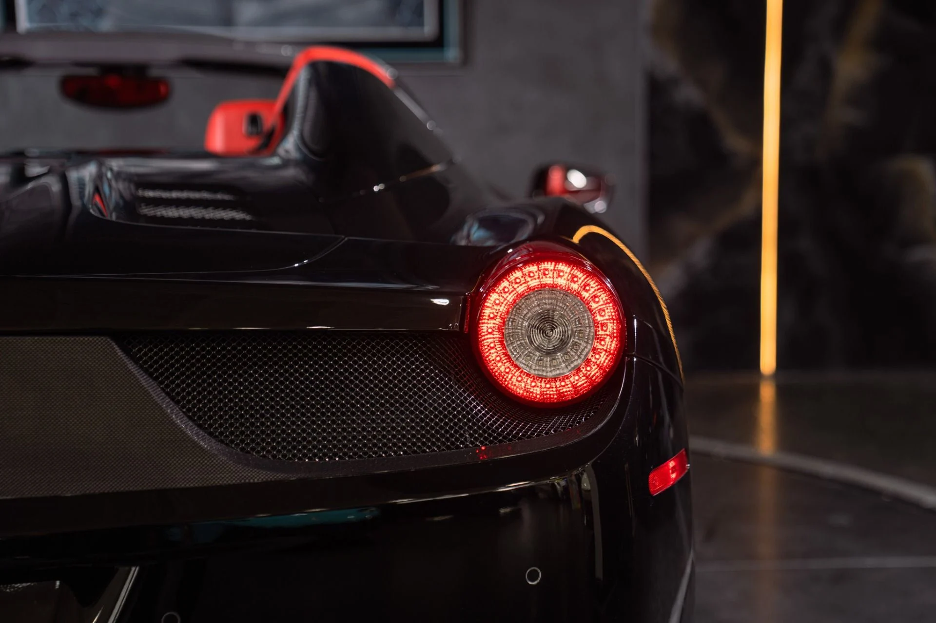 mph025_70189489_Used_2014_Ferrari_458_Spider_Full_Carbon_Option_Car_1792443530_e7baaa577c