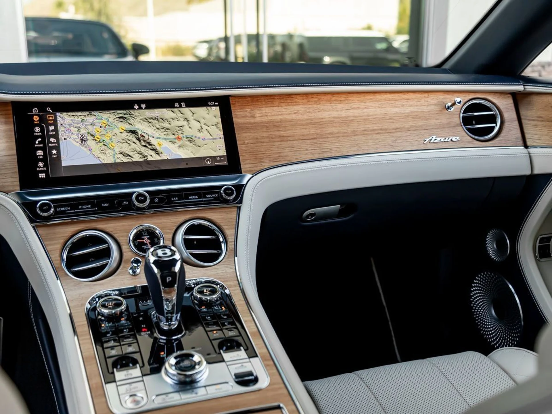 mph025_706279714_26_baf4f08584