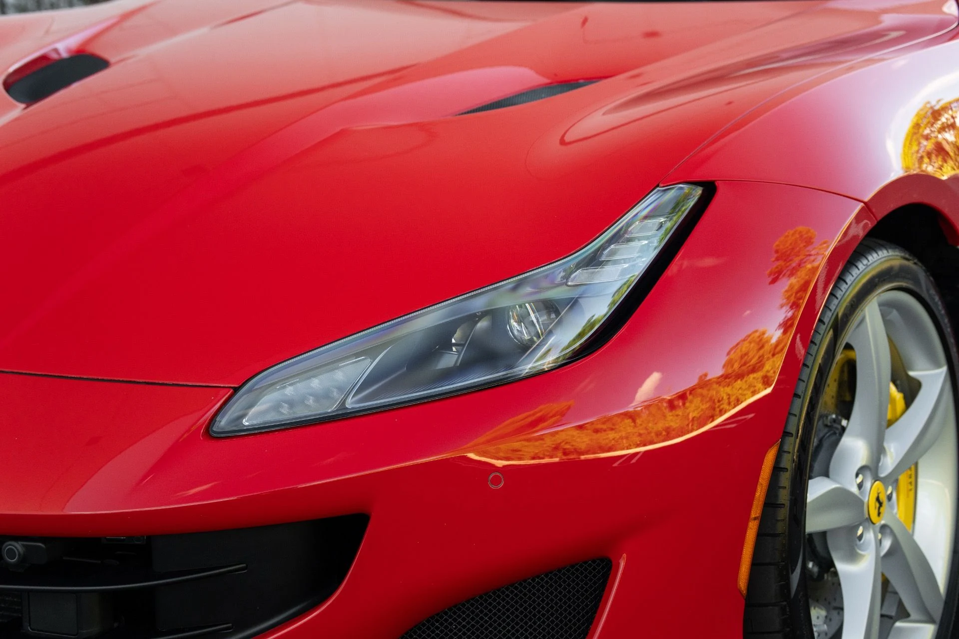 mph025_708166316_Used_2020_Ferrari_Portofino_1760457229_e799745e83