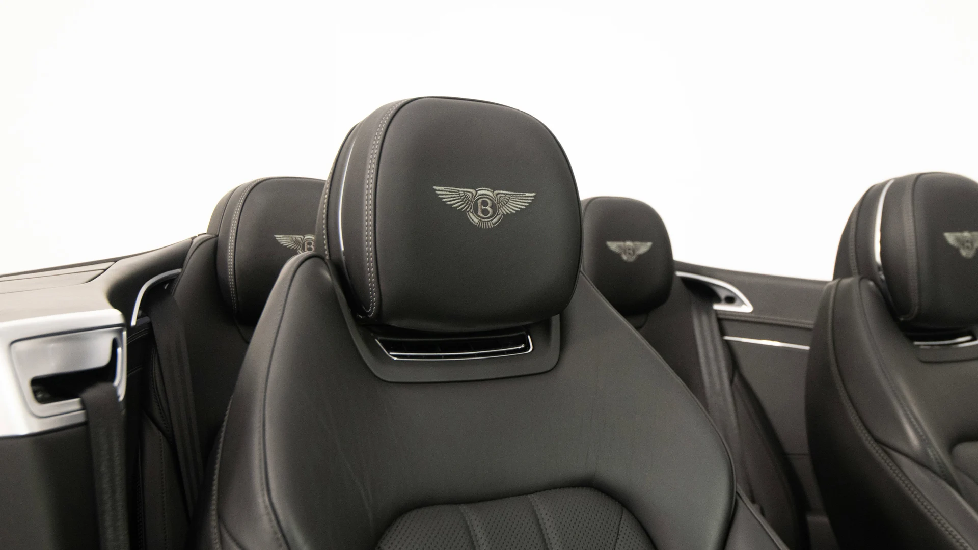 mph025_71196709_52a7319f95f9433bb6959160ce73a337_ddd64f6c8e