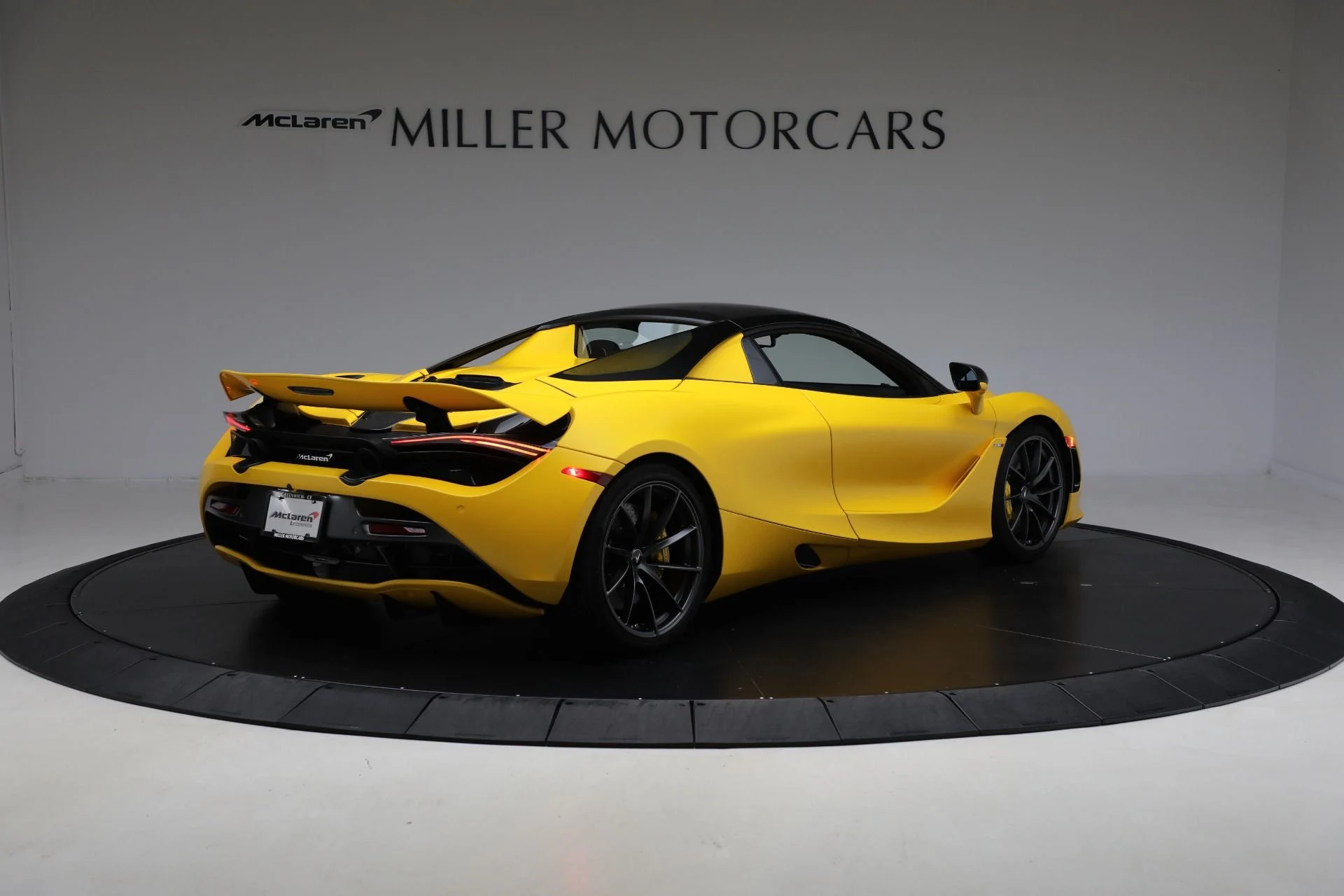 mph025_7167068_Used_2021_Mc_Laren_720_S_Spider_Performance_3804f7cec3