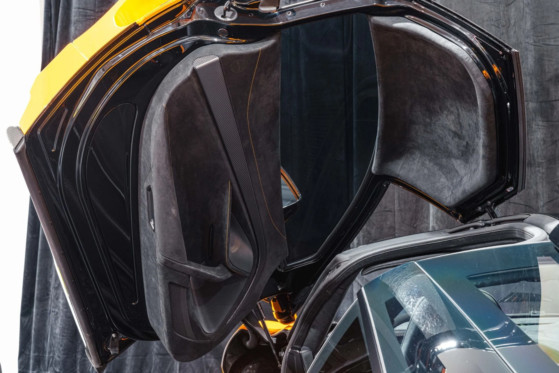 mph025_724426803_Used_2021_Mc_Laren_765_LT_ROOF_SCOOP_MSO_Papaya_Spark_RYFT_Exhaust_Full_PPF_1764093013_fb5818cc82