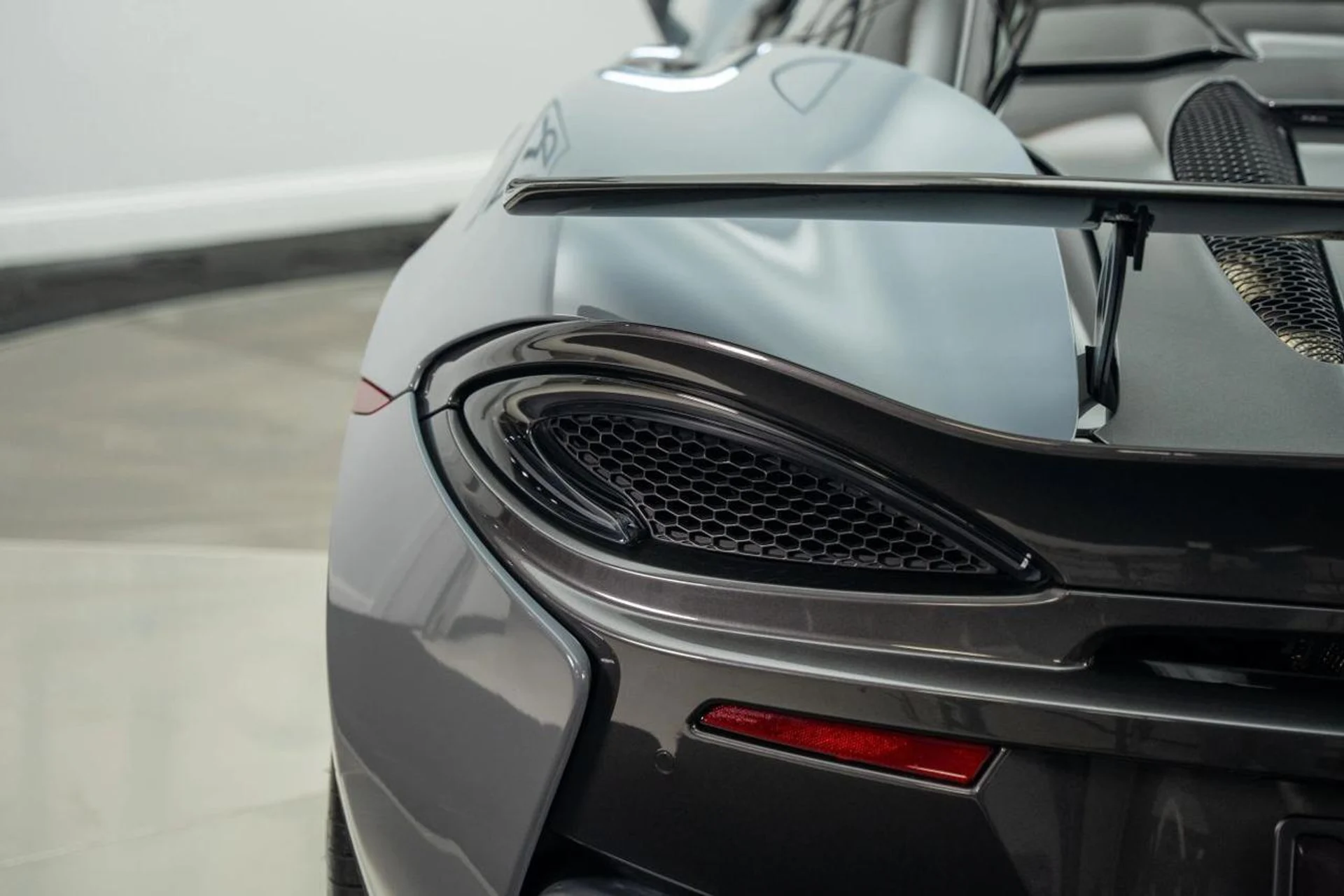 mph025_725000648_da4b790273ad74e67cc6e9f6a75973d6_84d3c2f389