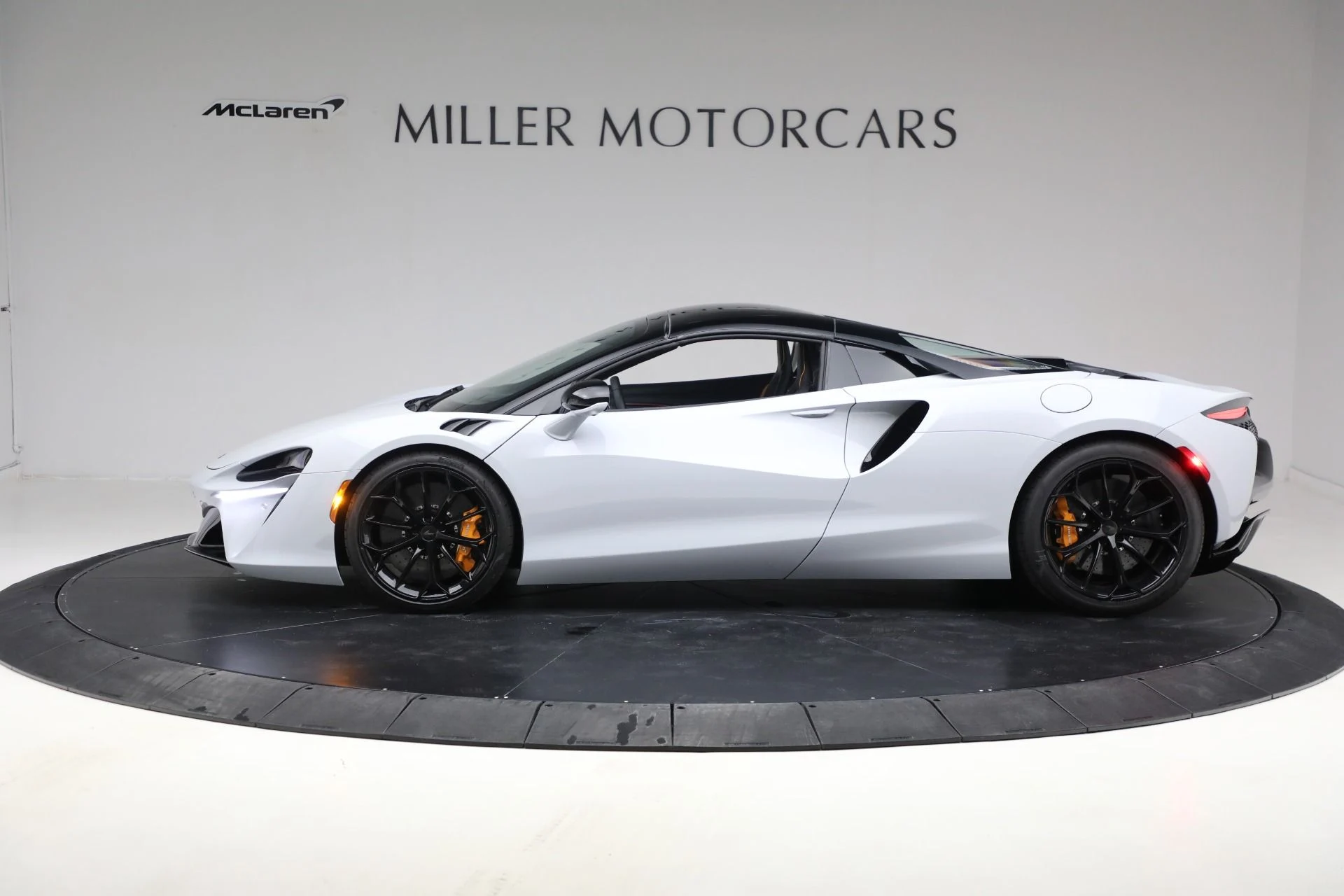mph025_728728445_New_2025_Mc_Laren_Artura_Spider_Tech_Lux_15fb7c4fe1