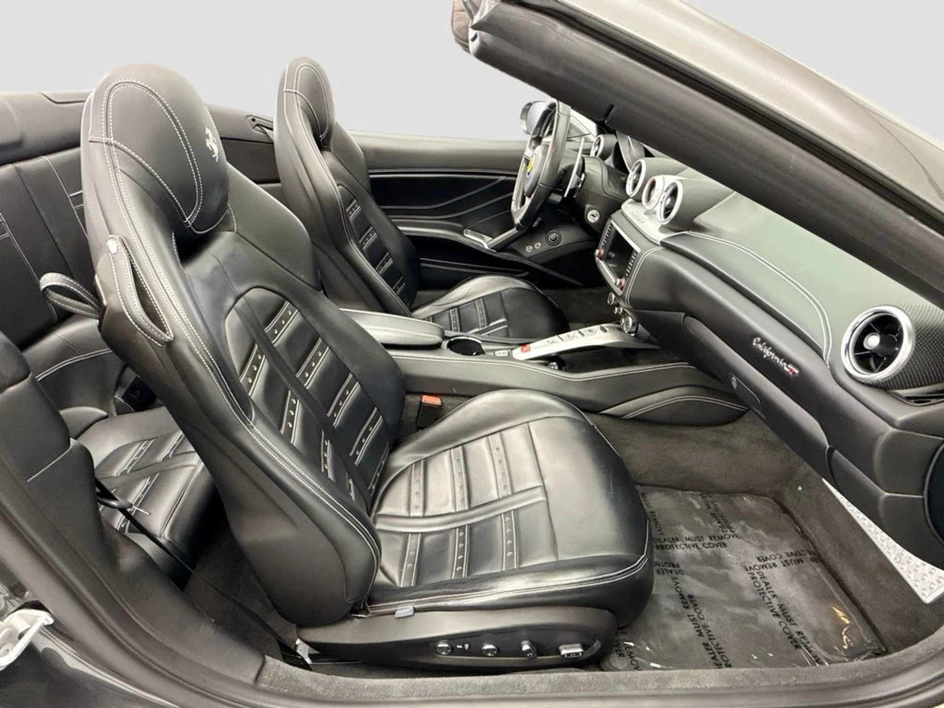 mph025_737271811_used_2015_ferrari_california_t2drconvertible_8119_23024699_26_1024_2cac1ea39f