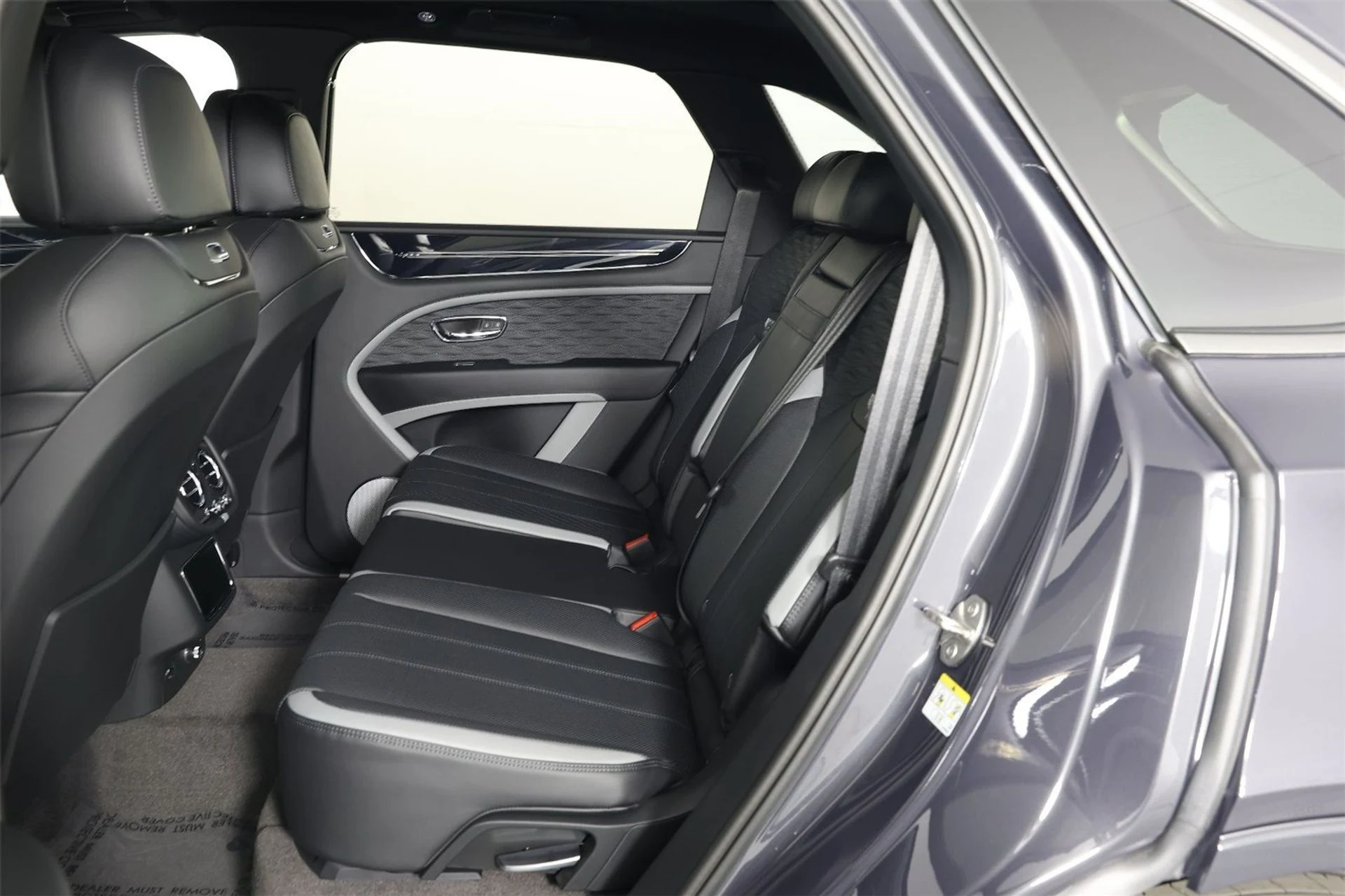 mph025_737612997_00e45bbc8c0ef39c8cbf350a98405730_5c2a30f219