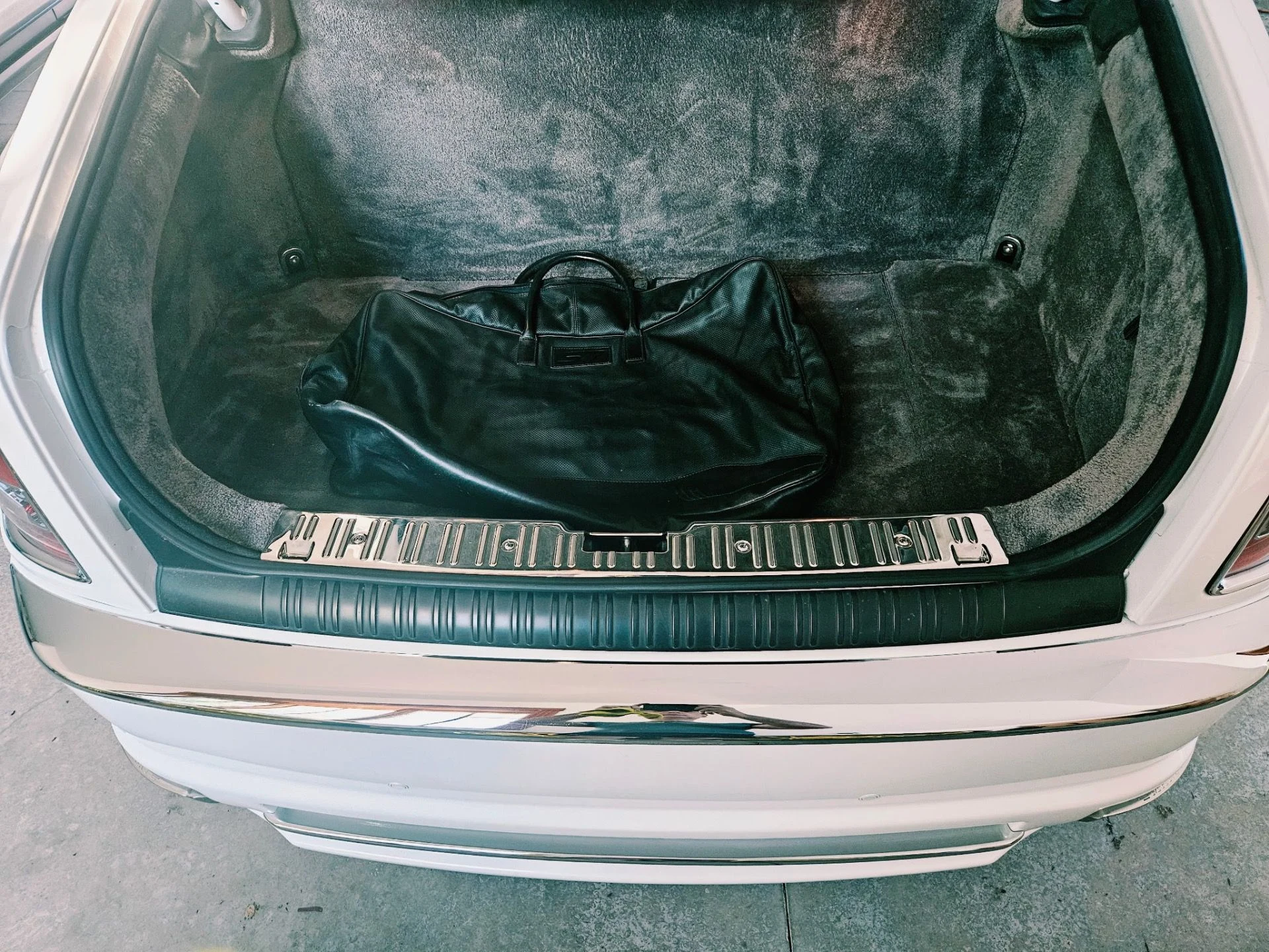 mph025_738204285_Used_2007_Rolls_Royce_Phantom_1782166854_867b8f6608