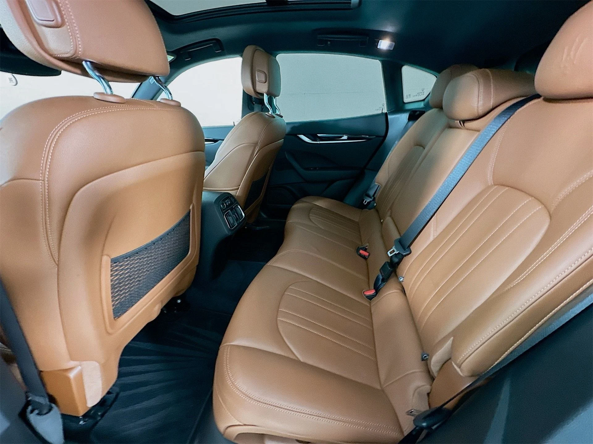 mph025_744320825_941e5a91af75498b0b69a1b5148a342dx_e71754db45