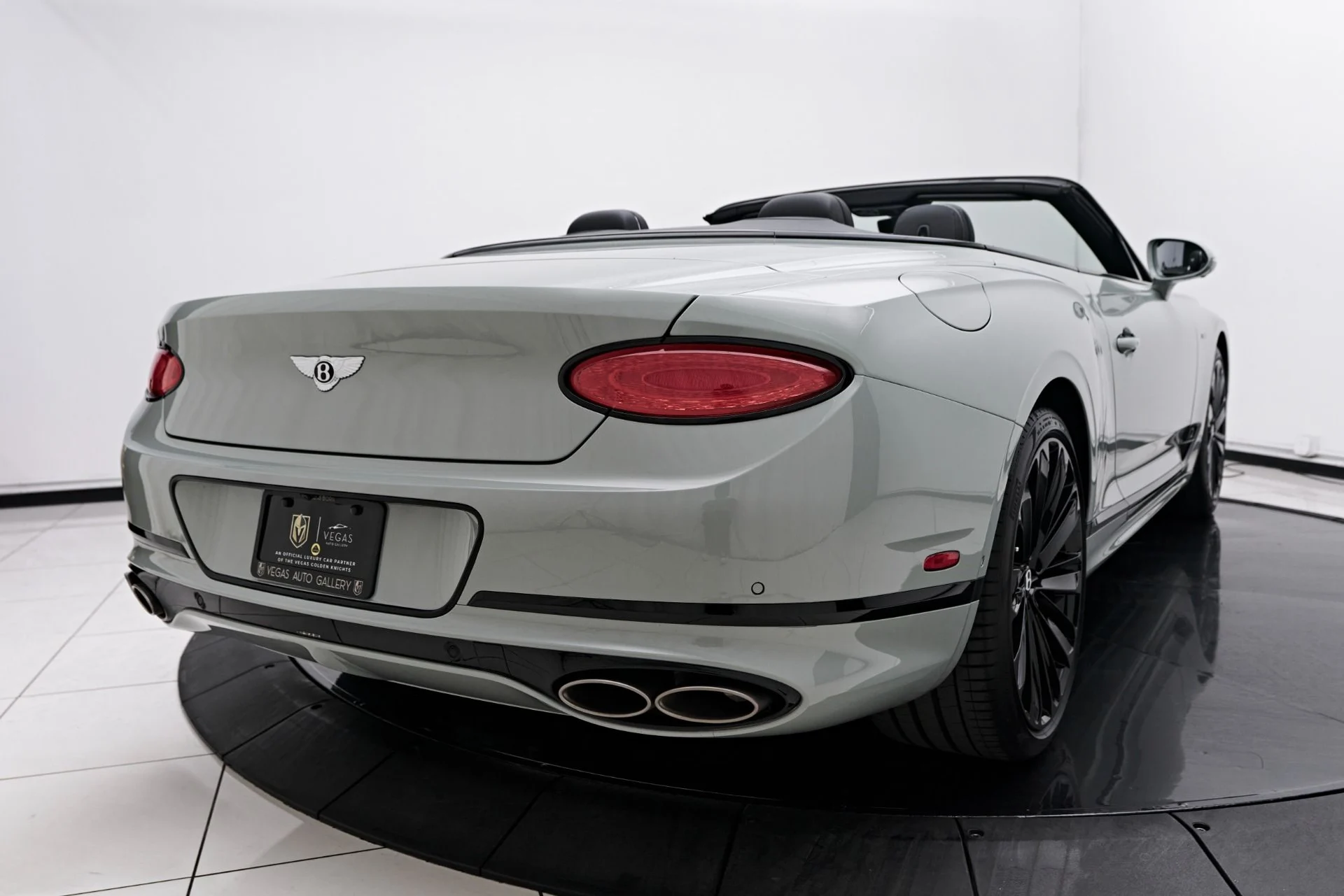 mph025_758922679_Used_2024_Bentley_Continental_GT_Speed_1758316054_1a71c65373