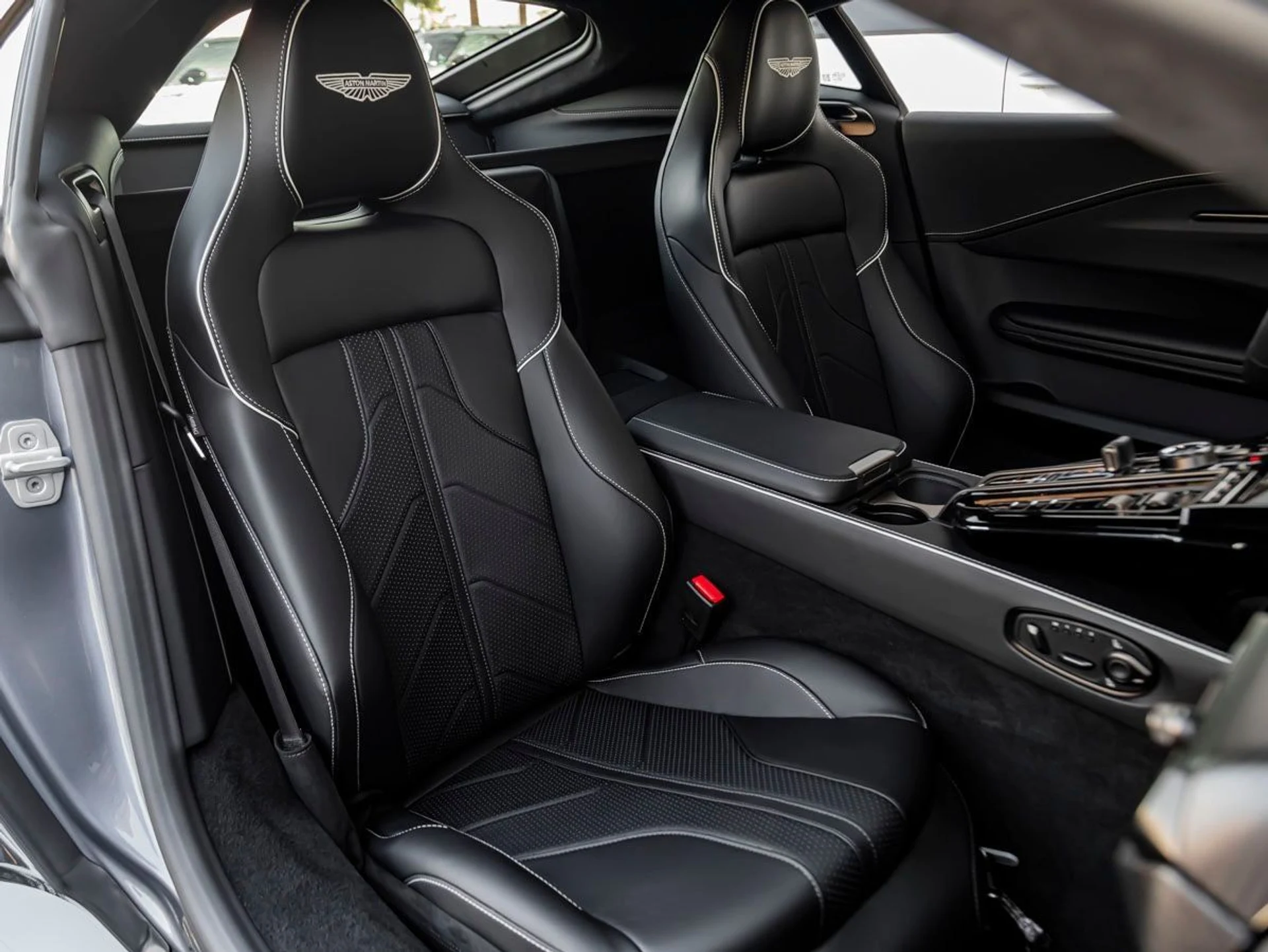 mph025_760989699_26_d64e0b5022