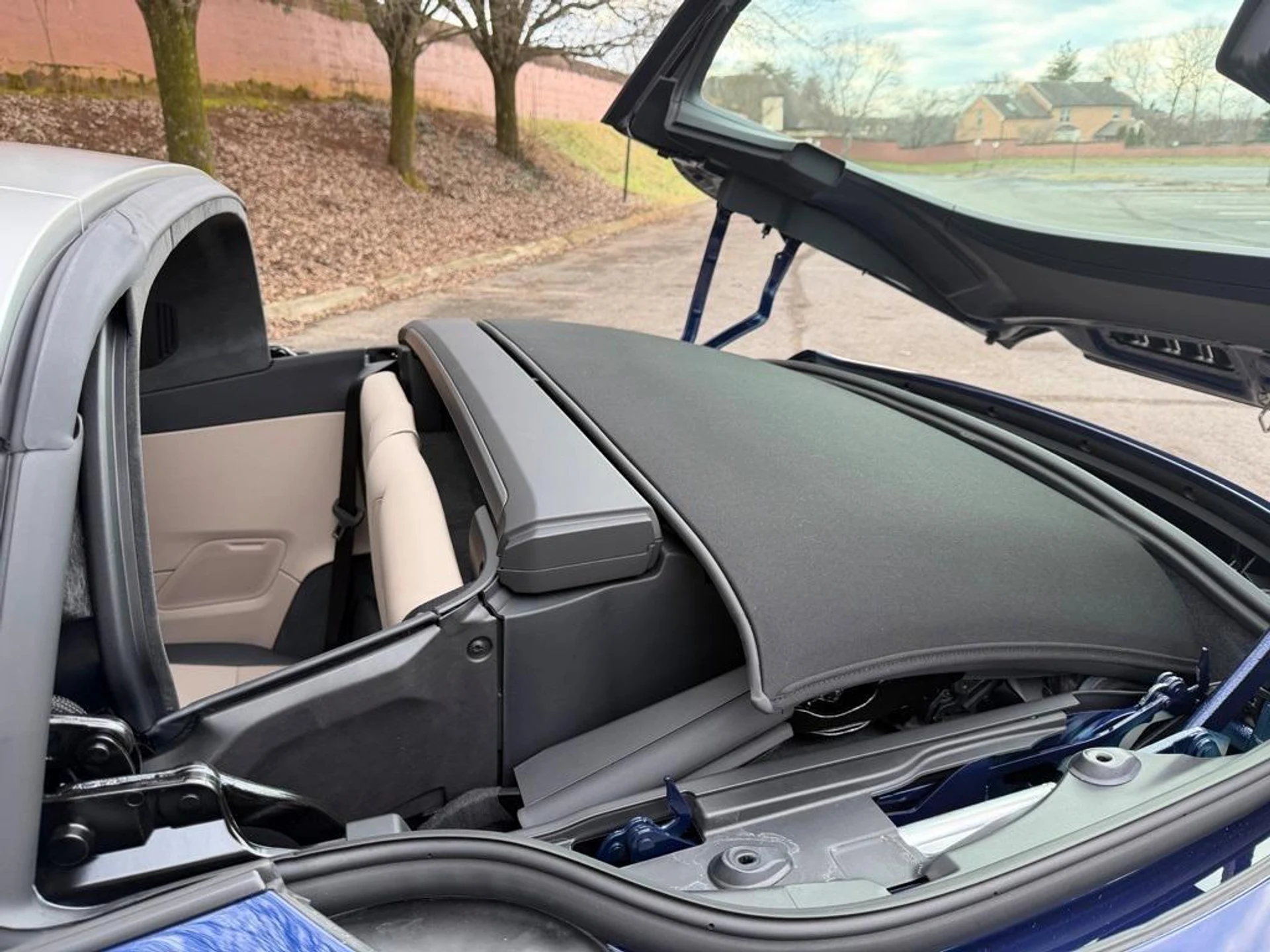 mph025_761416522_62_EGUU_7_Qm_I42_Umhjvi_Und_H_Rz_TMQ_f1c8549f25