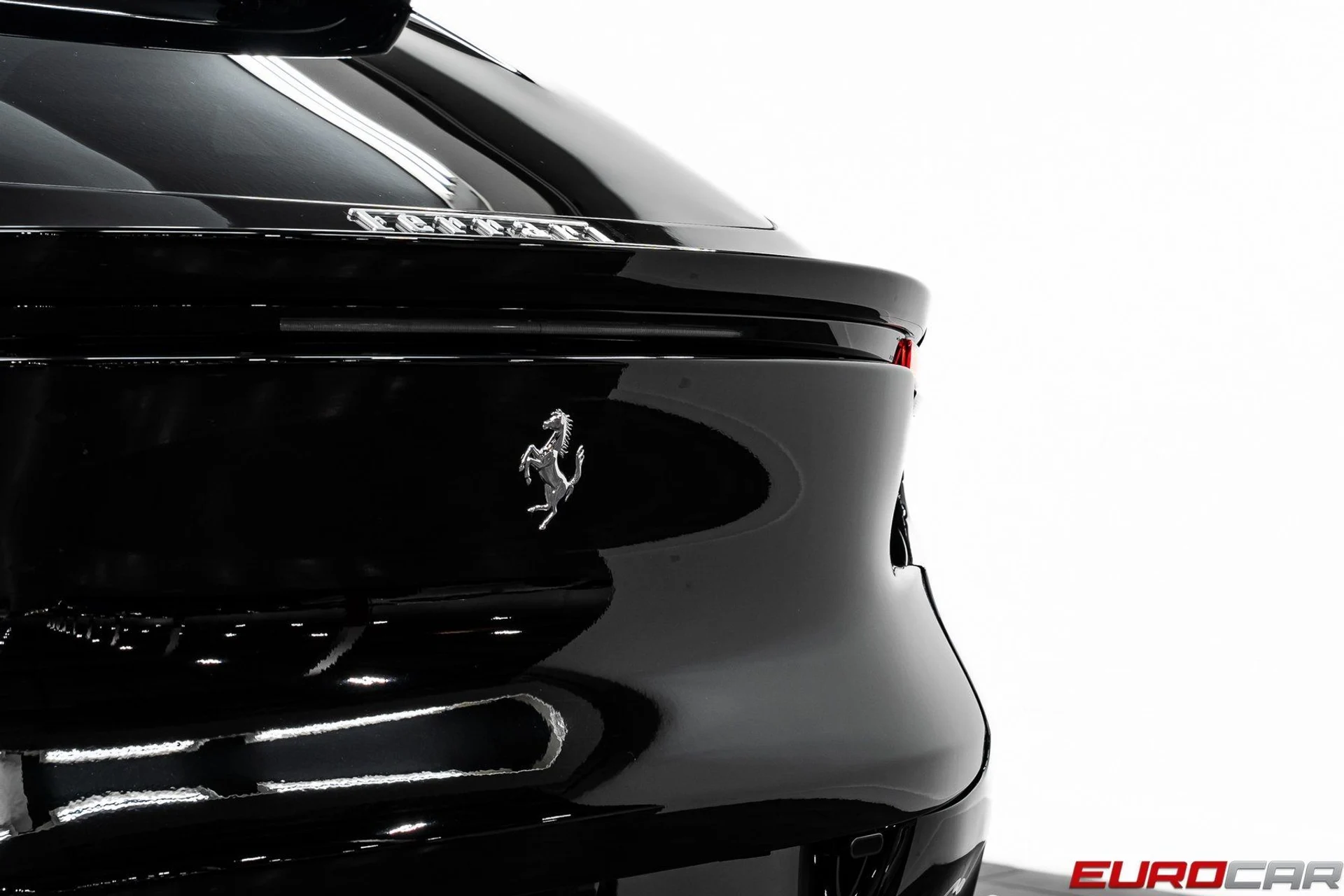 mph025_761475043_image_26_5cb7460877