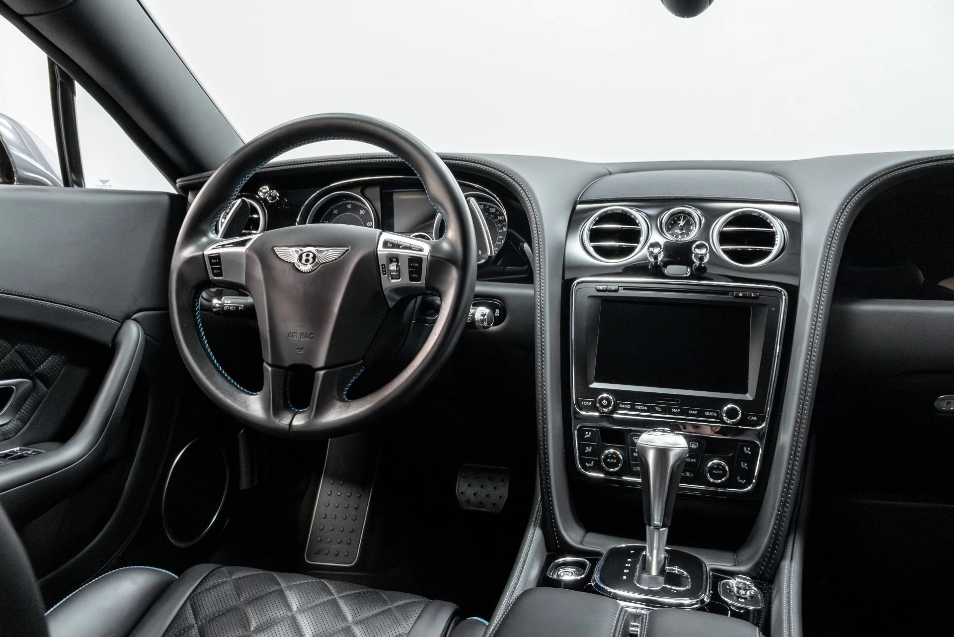 mph025_768287715_Used_2017_Bentley_Continental_GT_W12_1768496088_b1a0adcf46