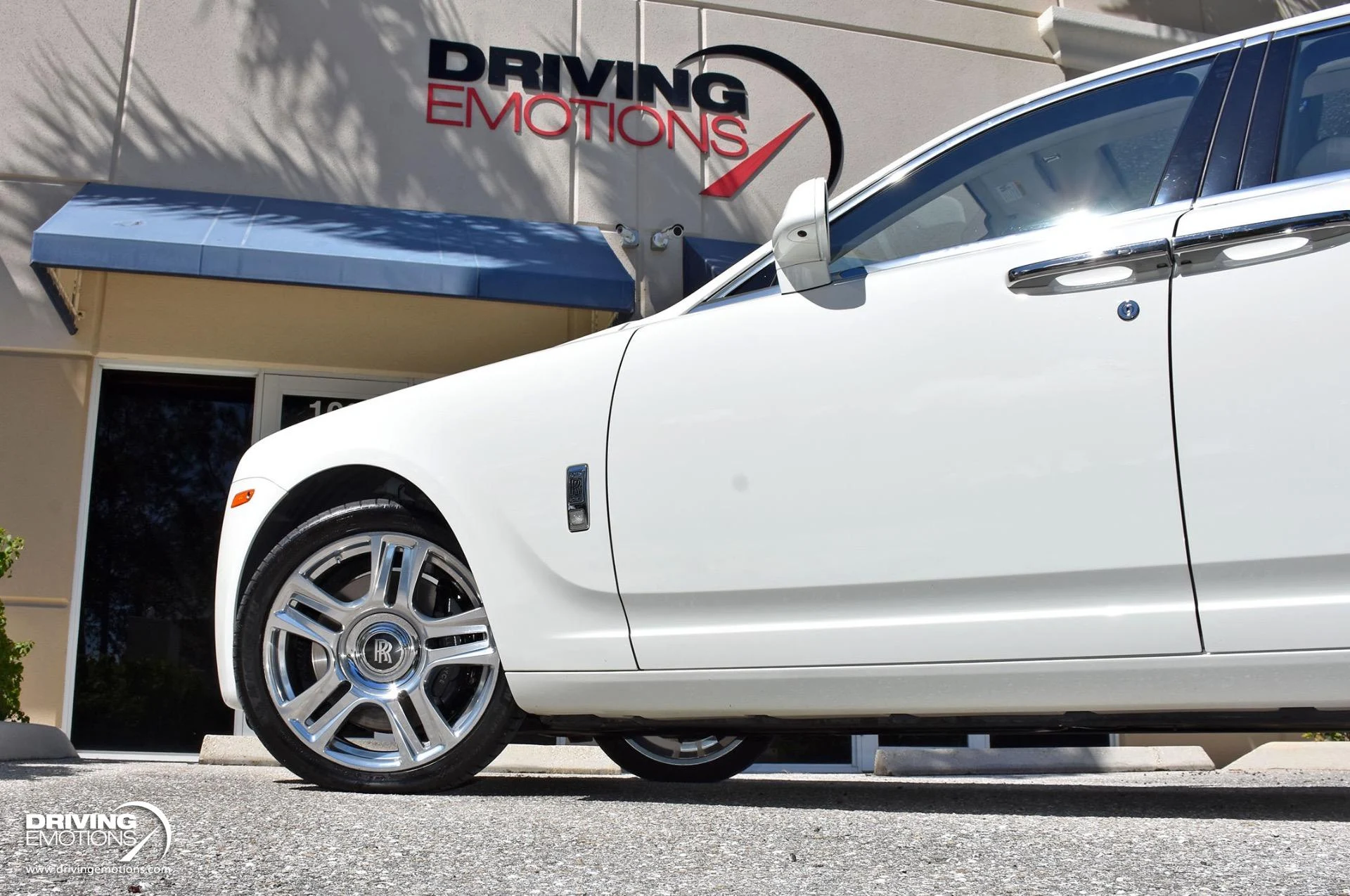 mph025_775756655_872_p26_l_433d7b11f3