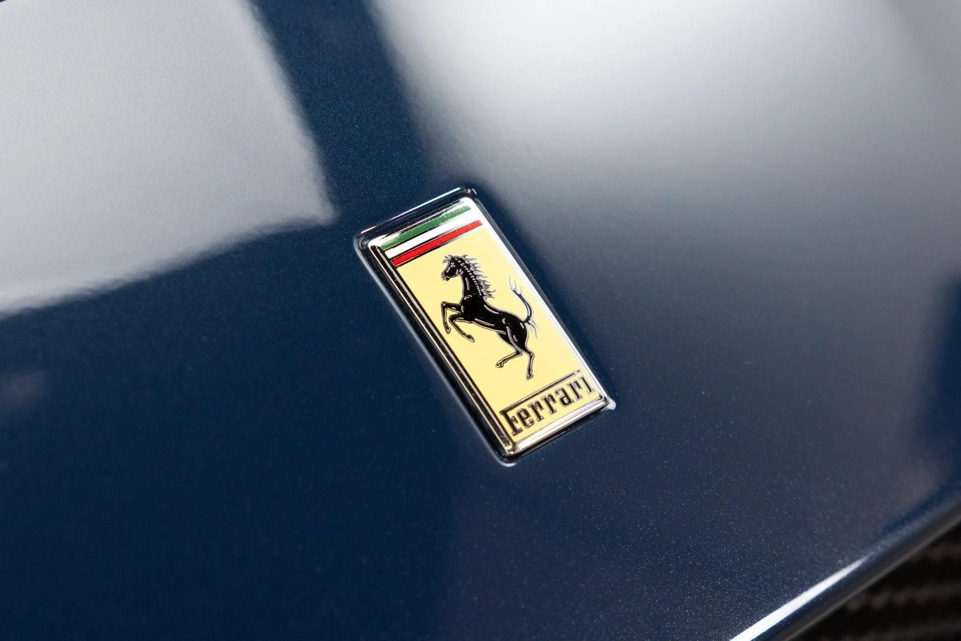 mph025_776556032_Used_2021_Ferrari_812_GTS_1783777398_8e409ee506