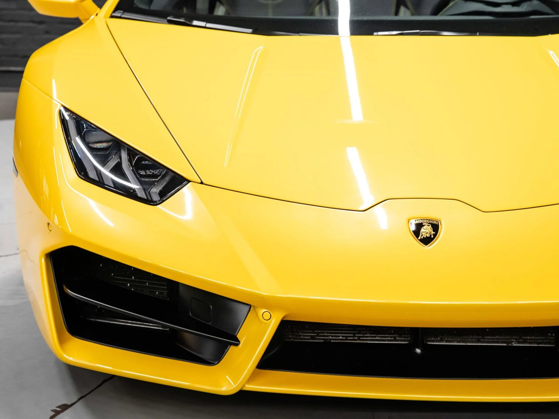 mph025_779369654_lamborghini_huracan_2017_8d4705ce4f
