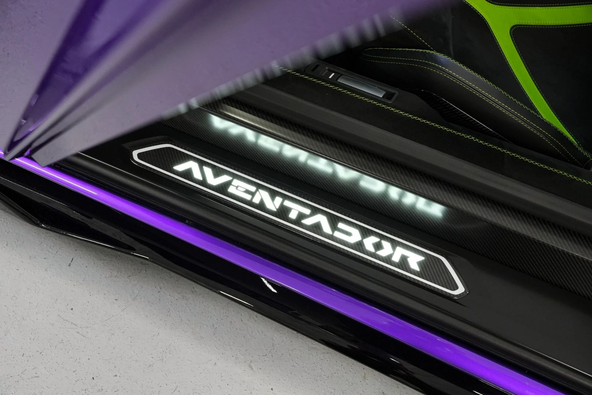 mph025_781314213_Used_2020_Lamborghini_Aventador_LP_770_4_SVJ_1777493660_e0993f3562