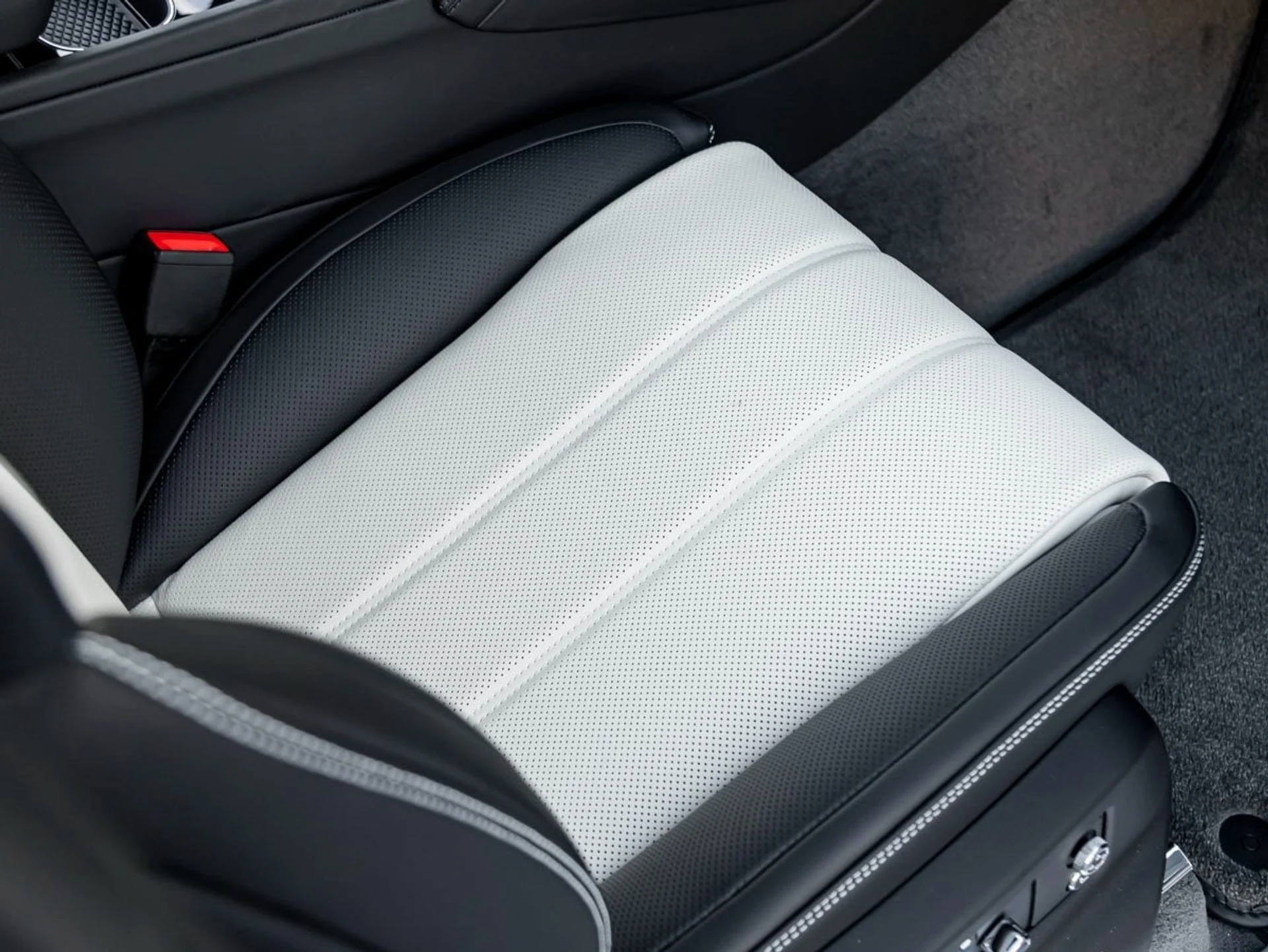 mph025_792946883_26_9f029e8dae