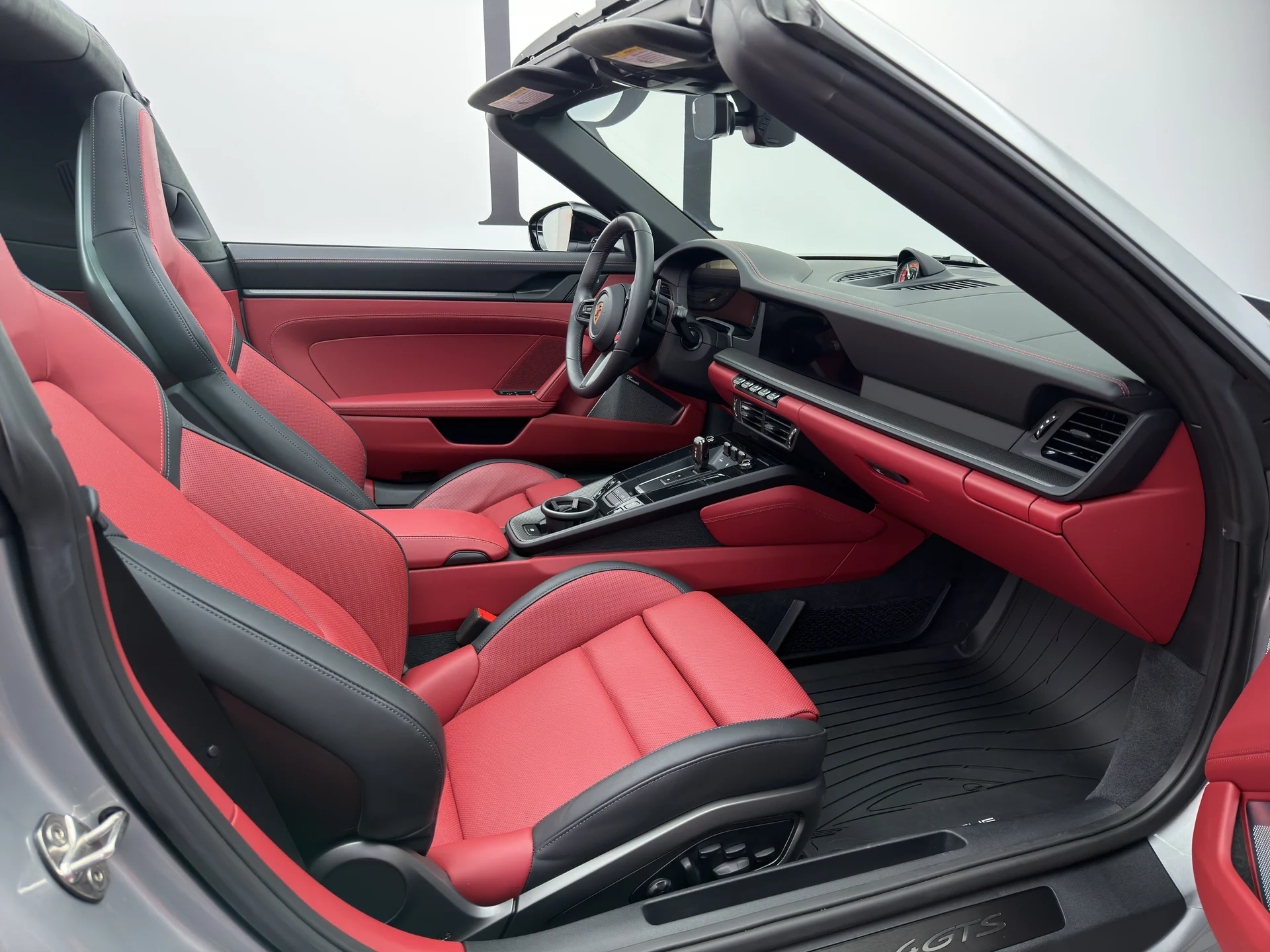 mph025_802097678_CC_3844_interior_005_447e02b0c5