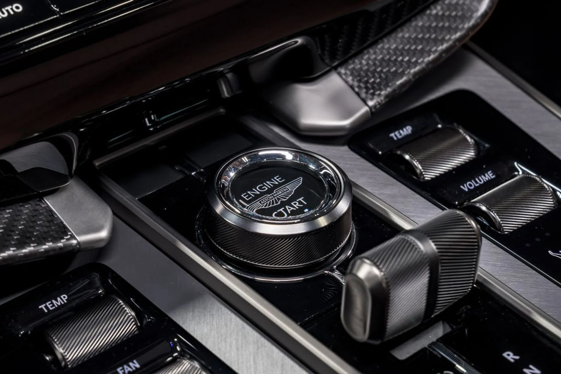 mph025_803968124_4e18d06240d012b45570fbda9122e005x_8887eec022