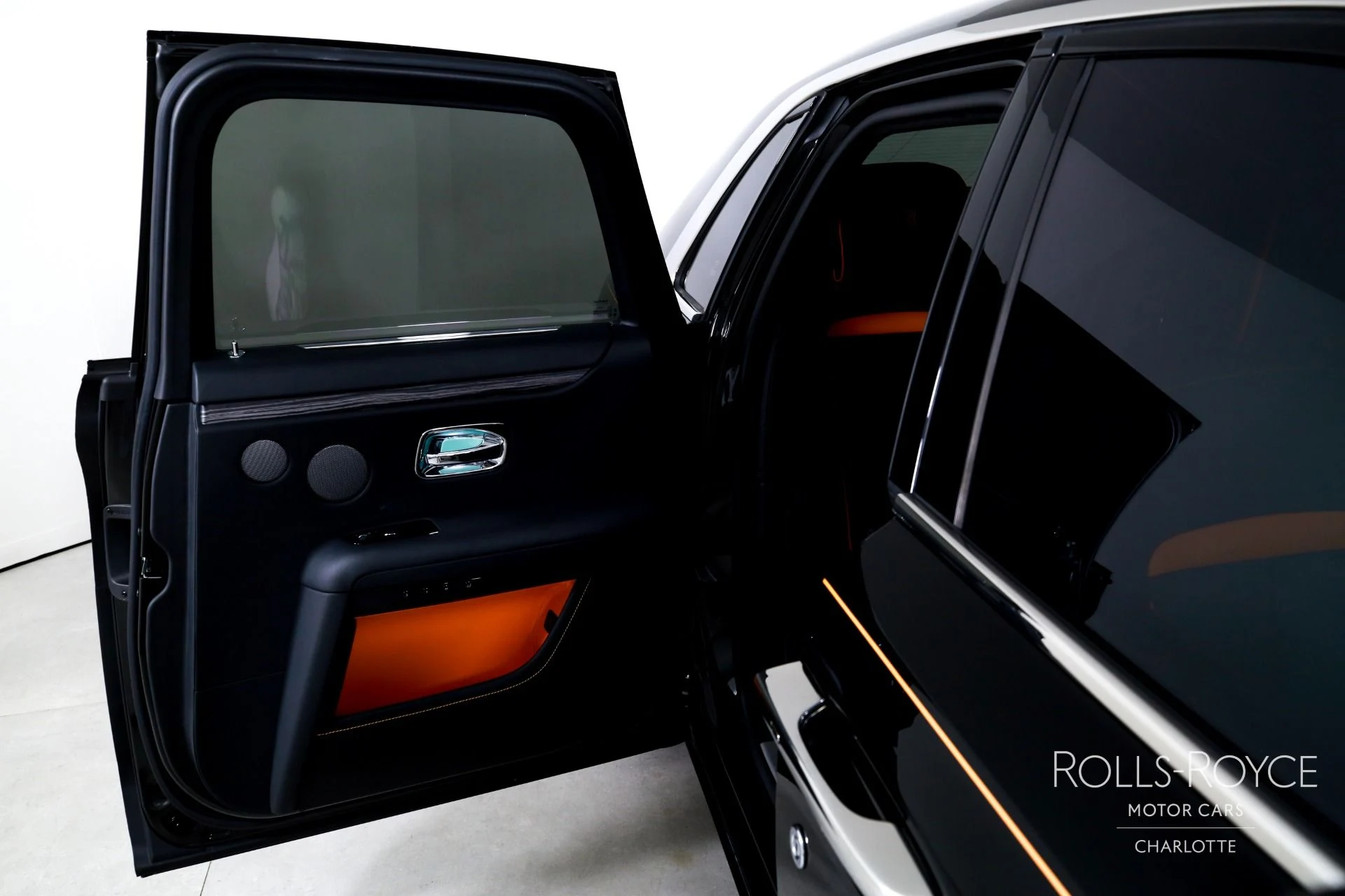 mph025_808683437_Used_2021_Rolls_Royce_Ghost_1760810069_2952ba934b