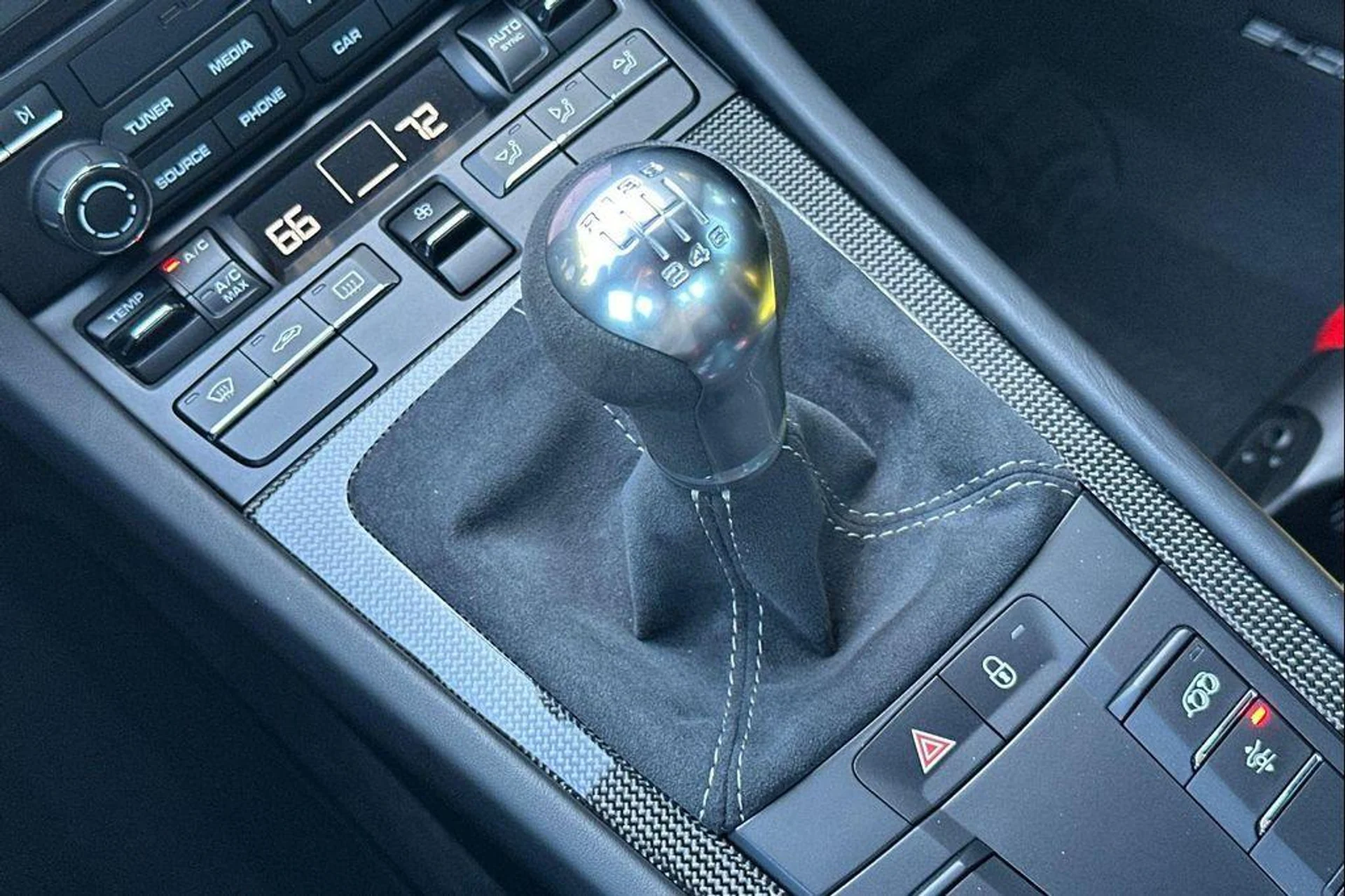 mph025_810822195_v3p_Tjo_Mgjb_Lz_Yc_BVQGW_Bu_W8p7_Ws_c16f4c23b6