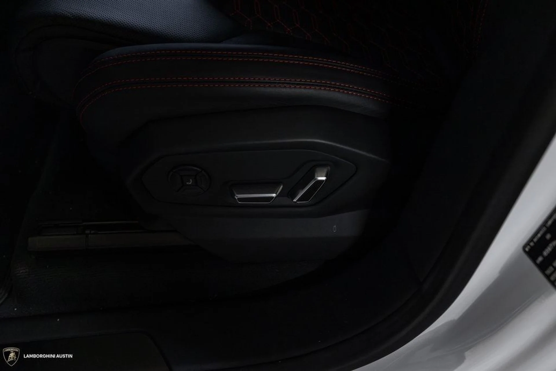 mph025_811853310_fa04f49106d7a16e80891d123c660c9cx_833119948d