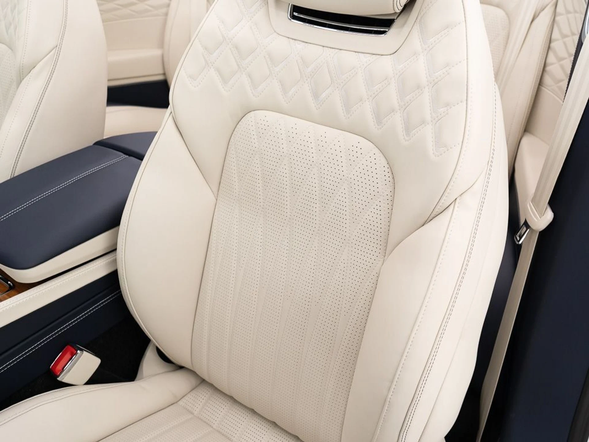 mph025_815646917_a6b3050c33e17c69ed57d8d687137507_fe229a11c2