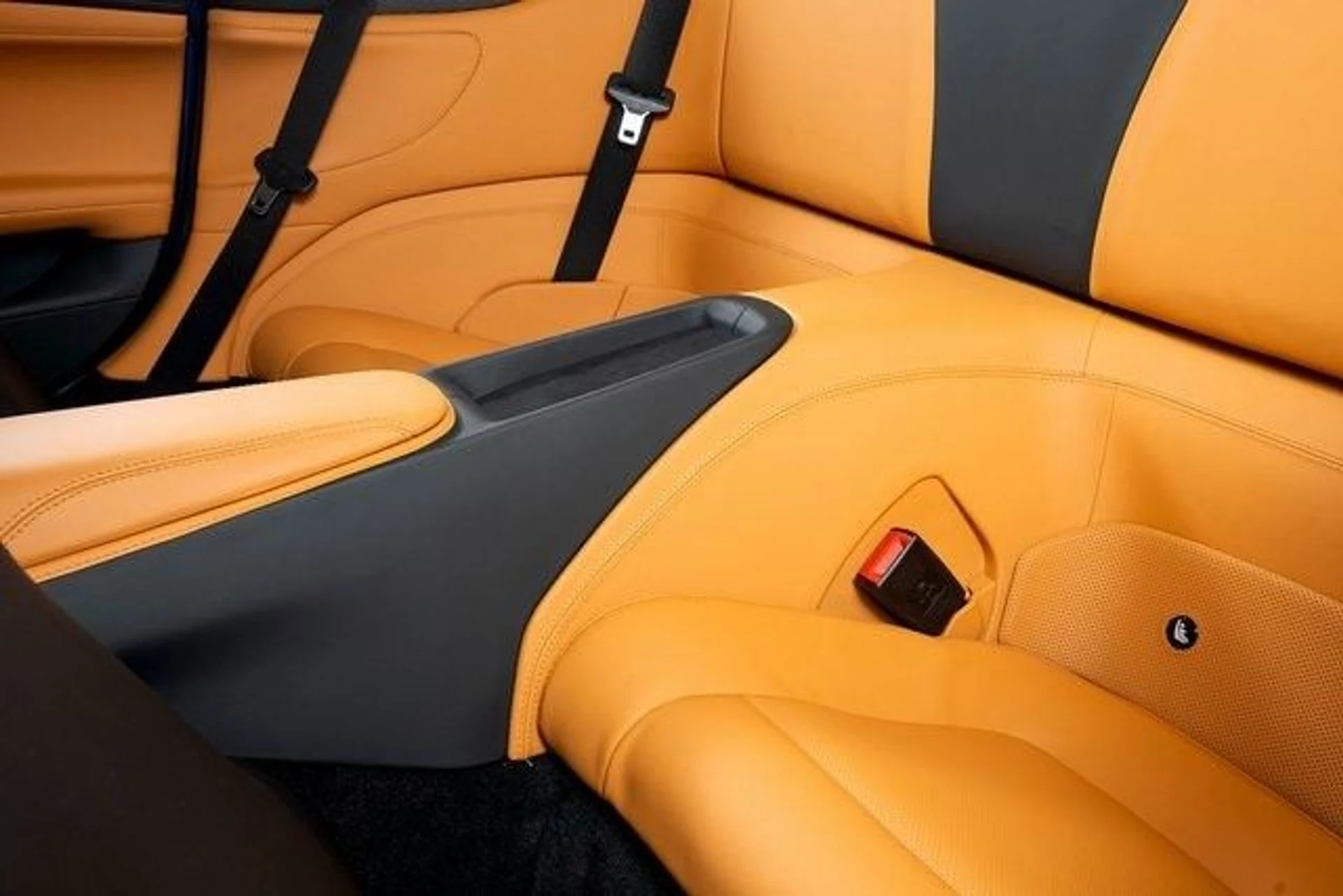 mph025_819578592_a62ca1b392c25908f432ea2d8c7cb016x_48088d2a09