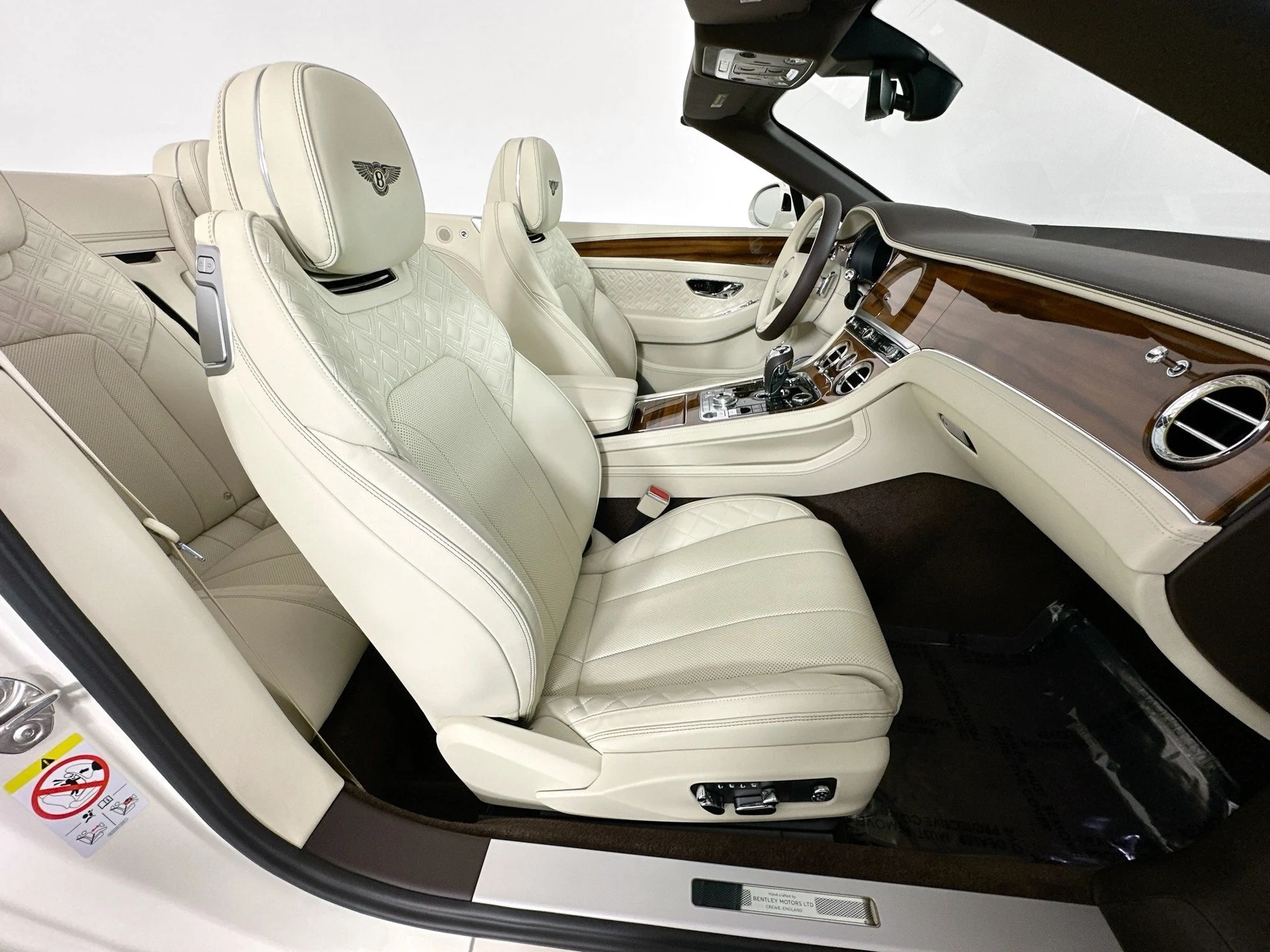 mph025_825835699_26_f85e079c20