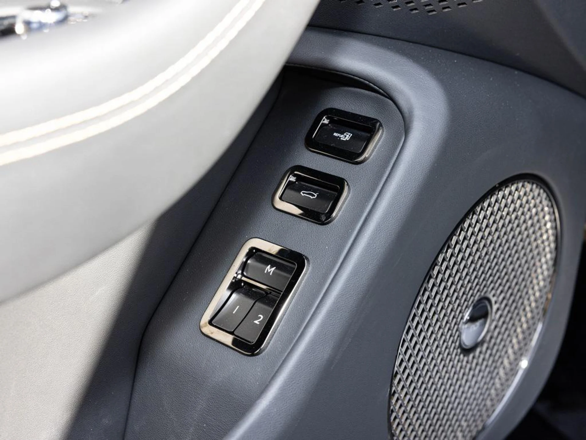 mph025_827643430_476605579_692b3273d4777c6cf2abe877_a7f70e031d