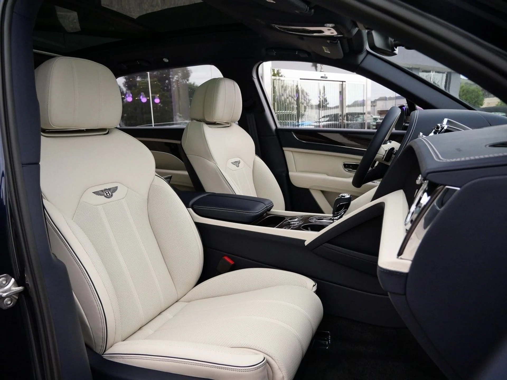 mph025_82817948_ed211c989279bde59bfa06103c8a8555x_b803c70e85