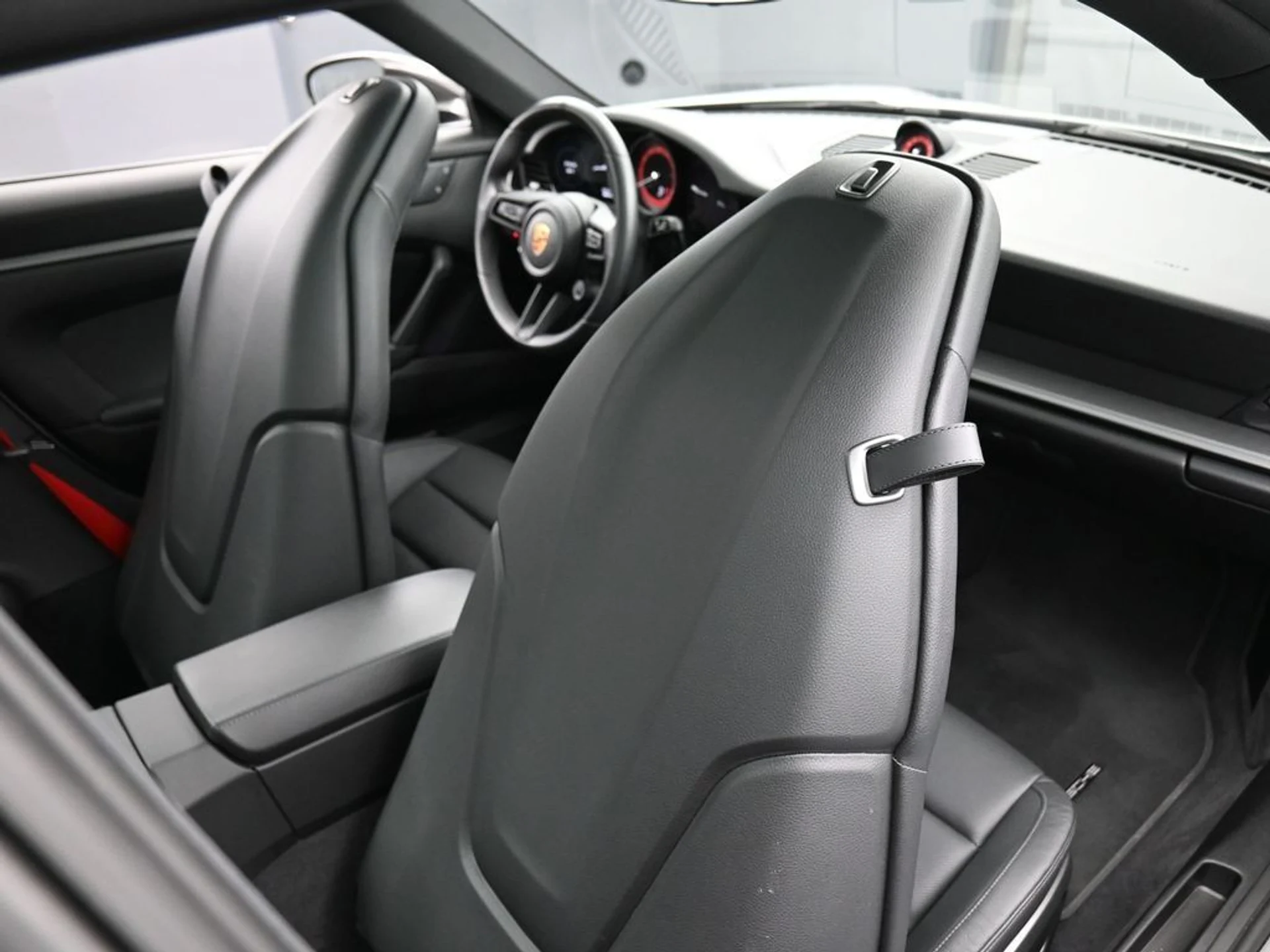 mph025_835723522_image_25_acd188945e