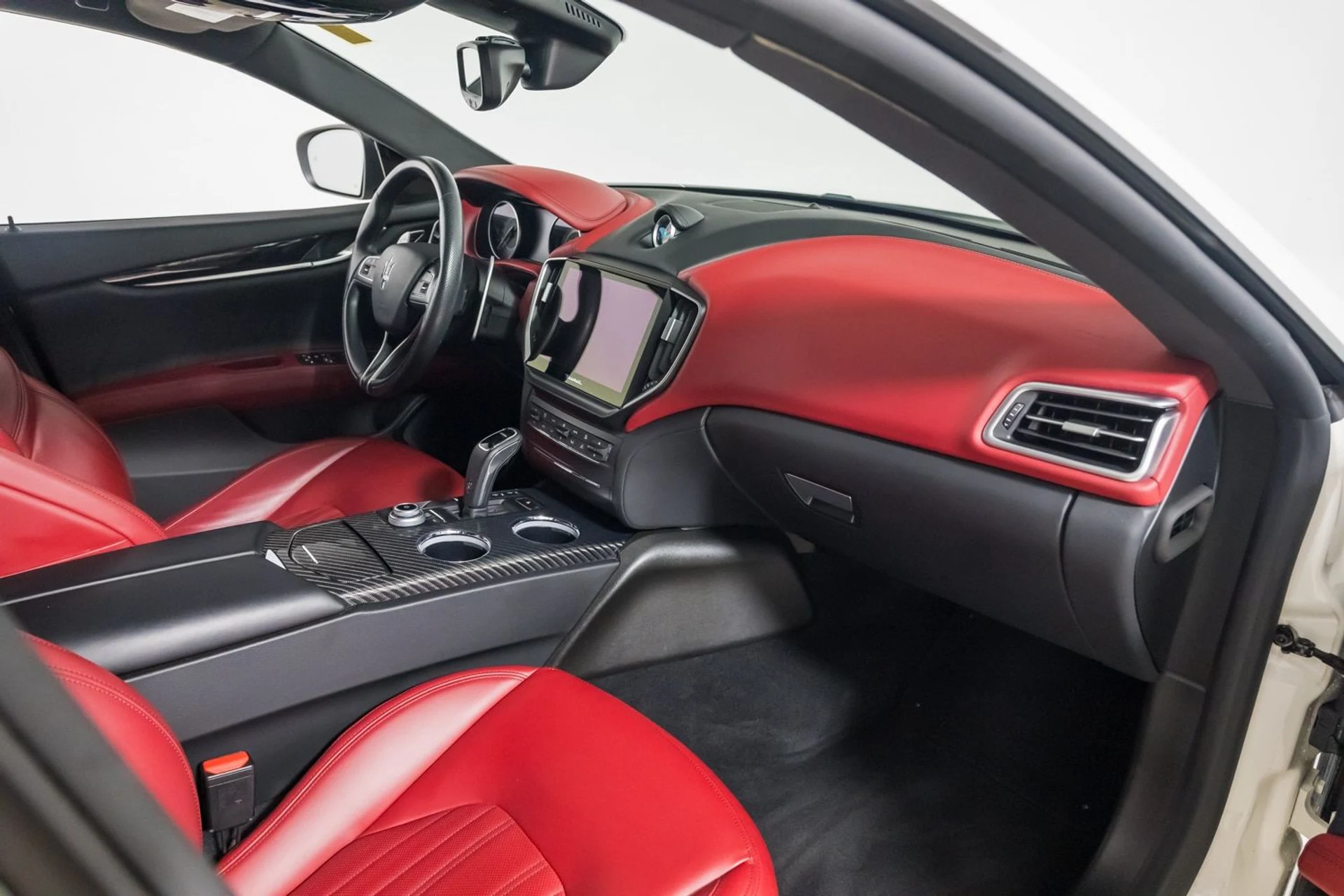 mph025_836944690_c328182d4ec54449ba2a98051f231a56_bd26f83d66