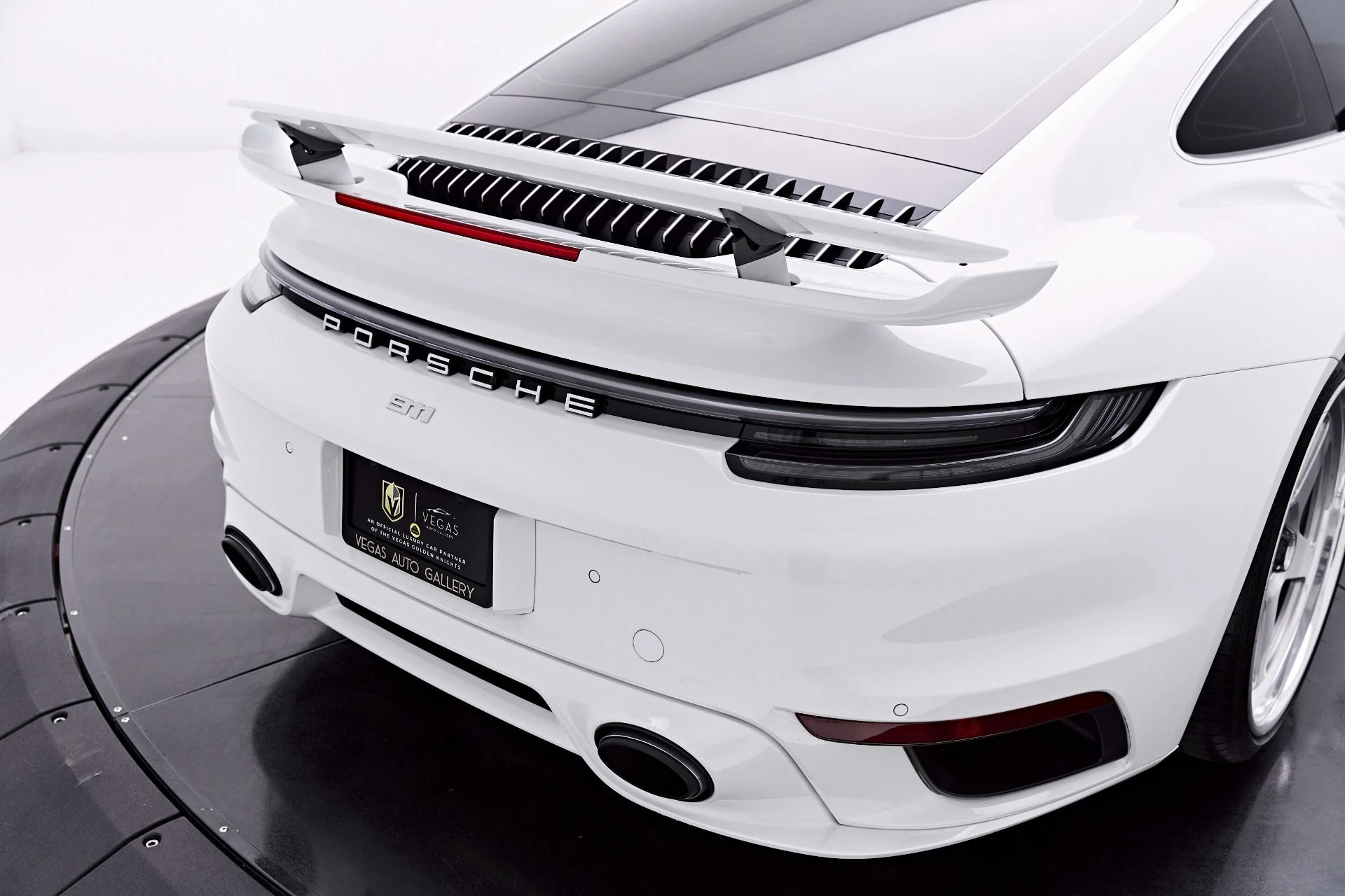 mph025_837272583_Used_2024_Porsche_911_Turbo_S_1777505245_fceb387cad