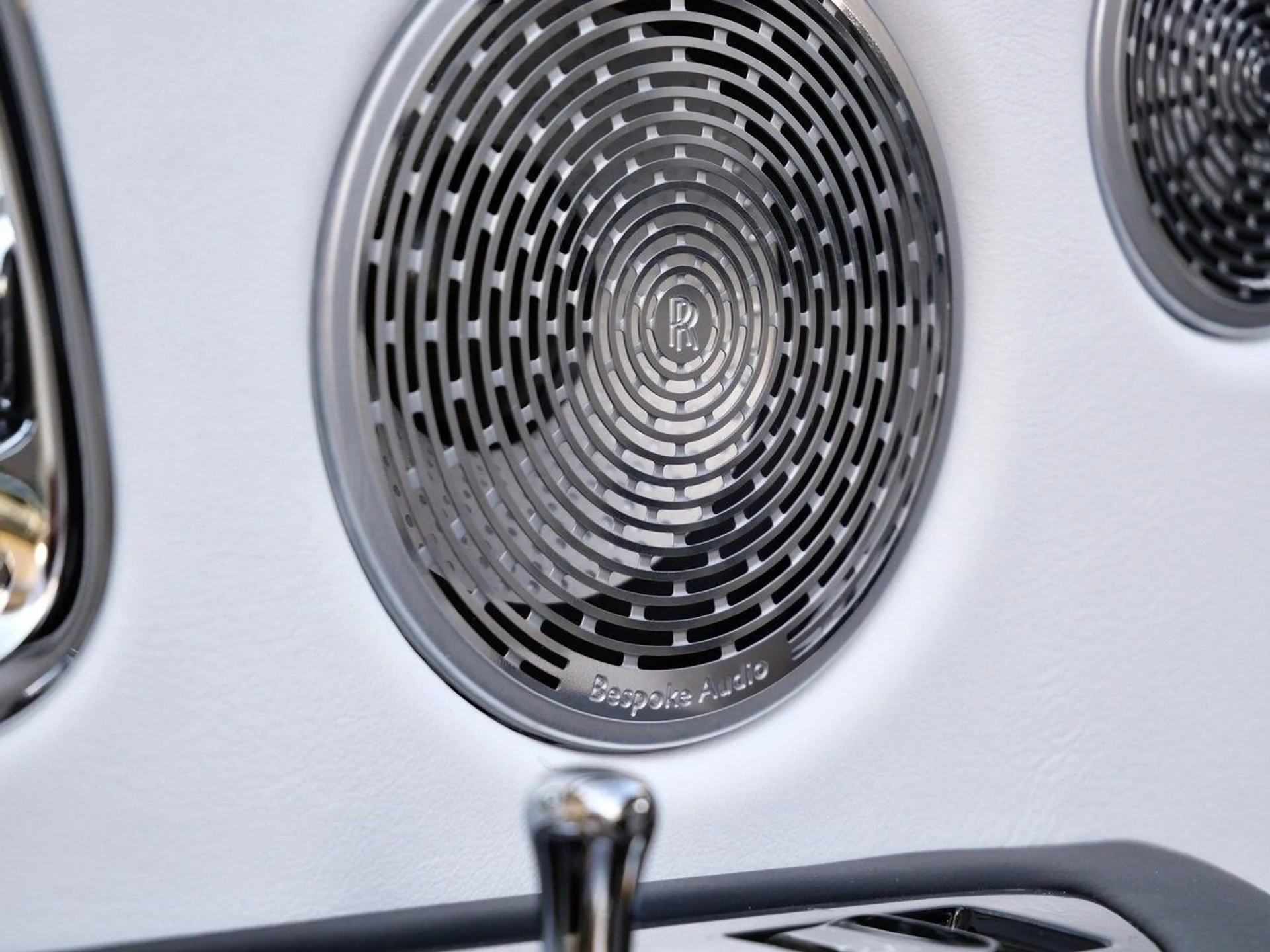 mph025_838211816_04c45145b680f06720d2f6e05db38f85x_2f2789f174