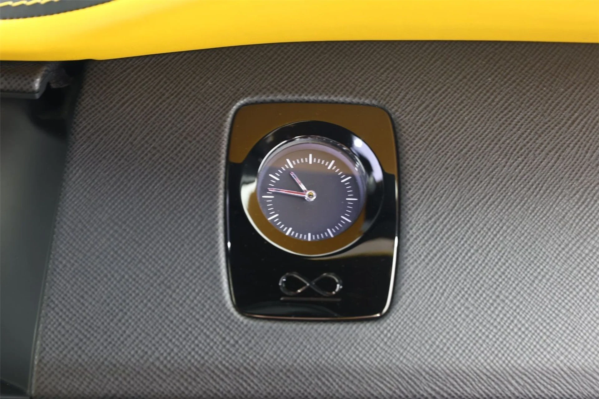 mph025_840452305_a4381a233bf8d29ad9f1147b8d06e872_40750a1ab5