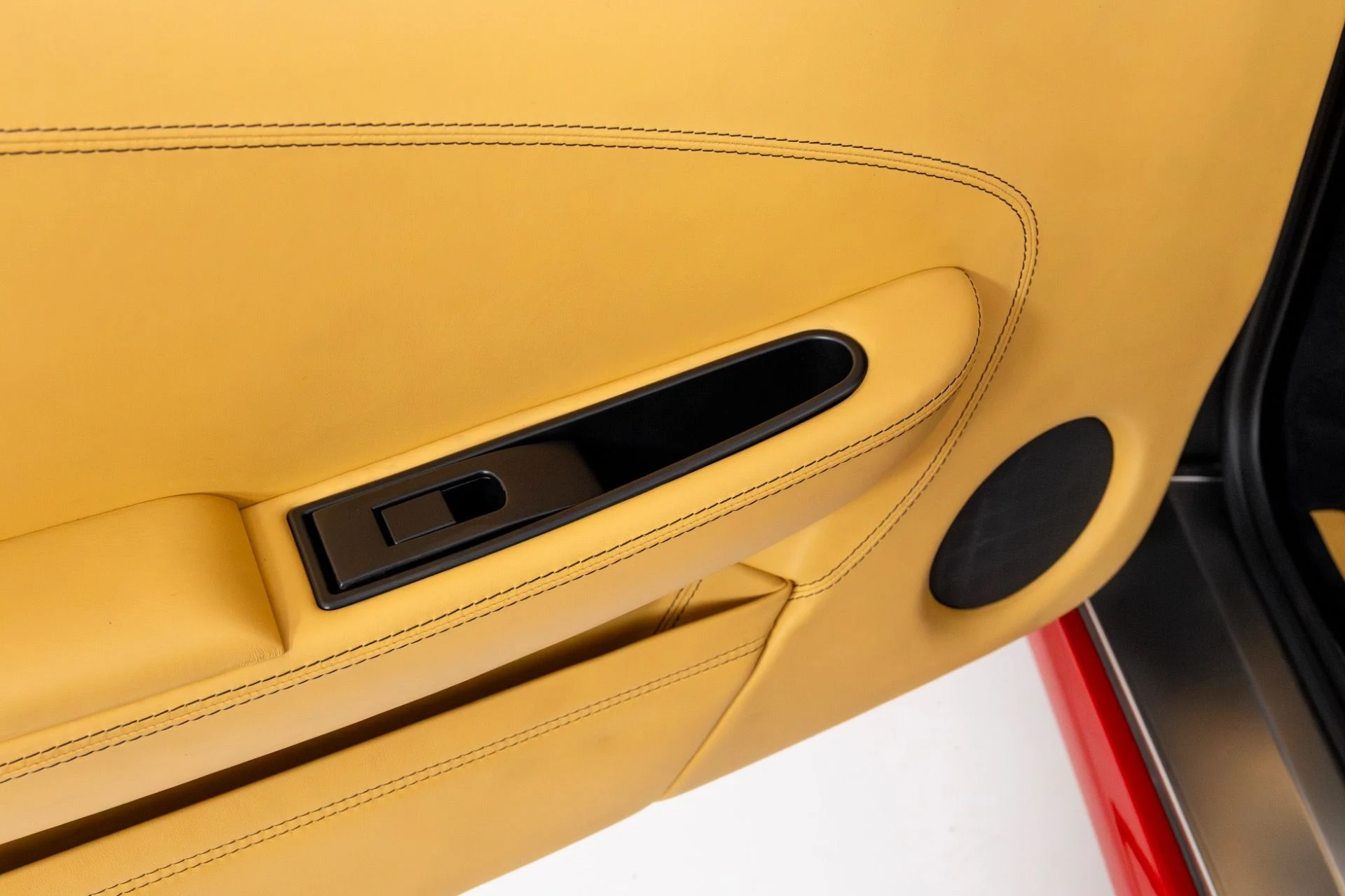 mph025_843546956_Used_2007_Ferrari_430_F1_Spider_1764802463_2a2187e734