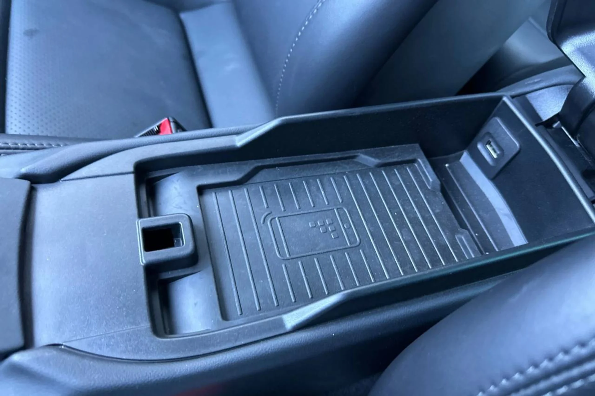 mph025_844373061_1280_7def93d405